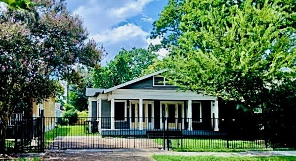 303 Northwood Street Property Photo 1