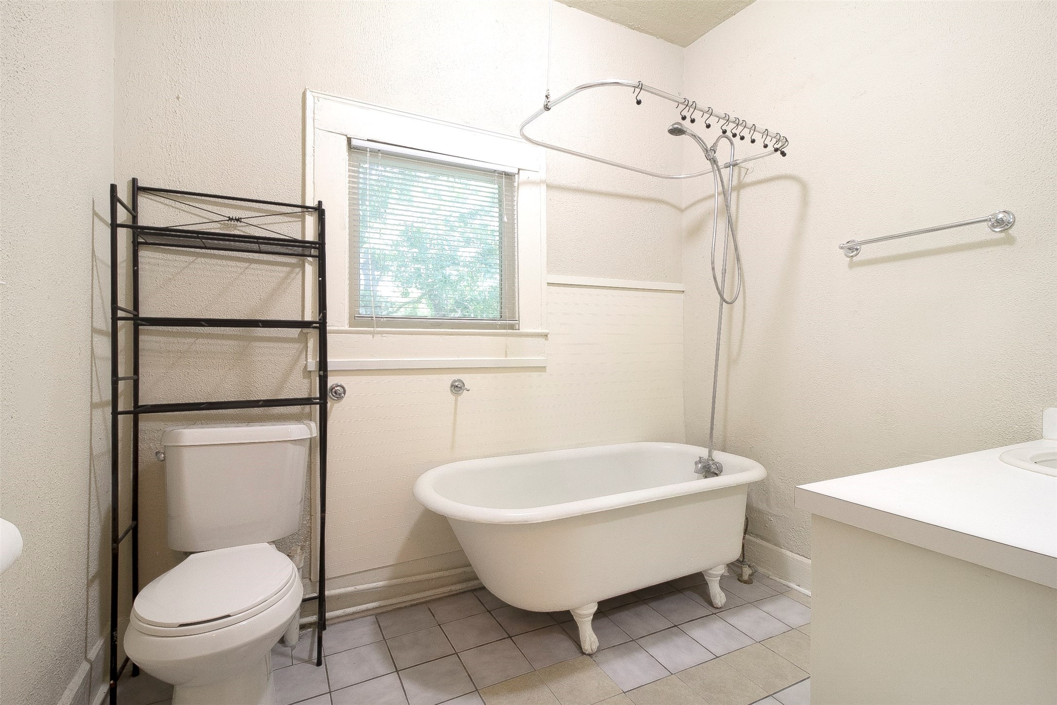 303 Northwood Street Property Photo 10