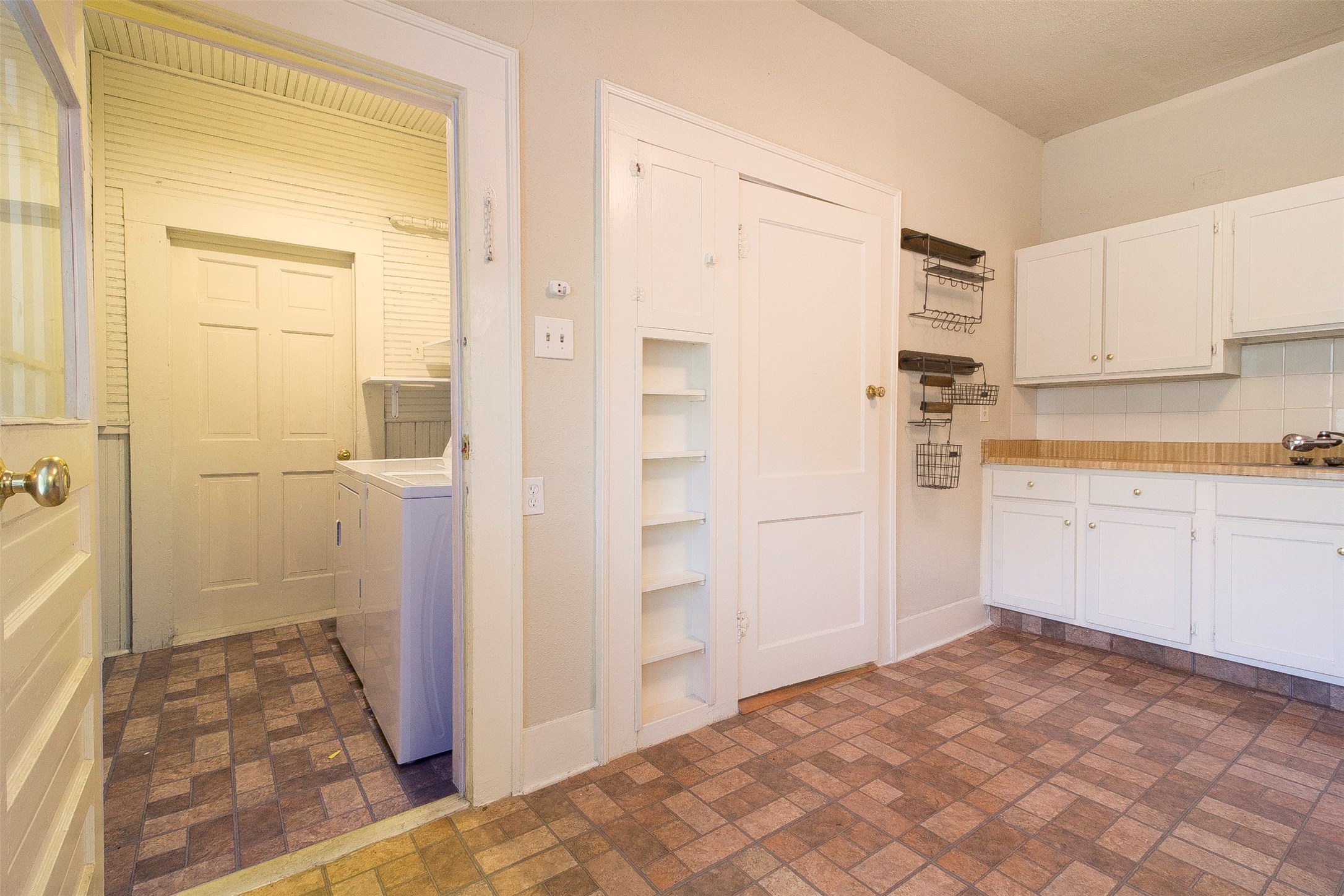 303 Northwood Street Property Photo 20