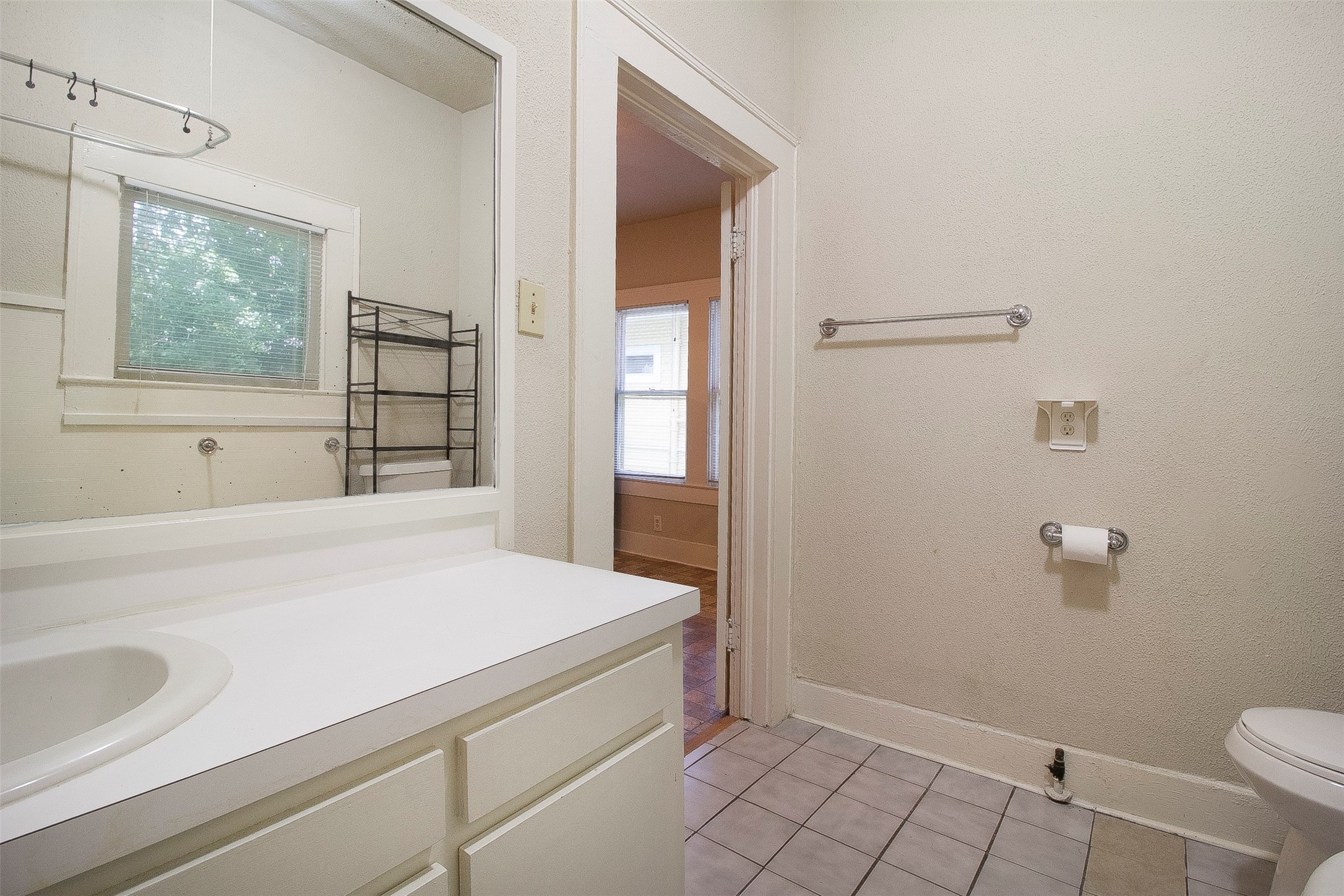 303 Northwood Street Property Photo 28