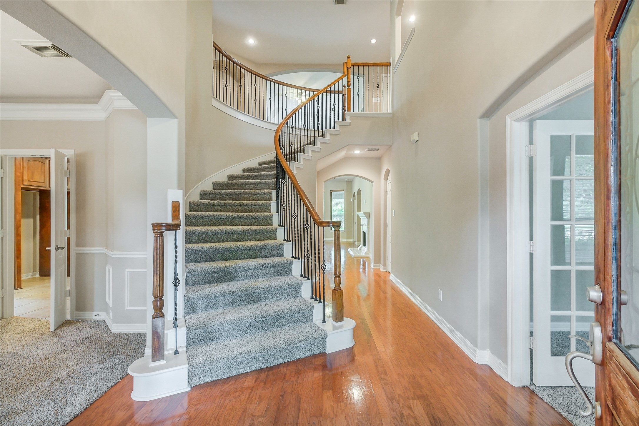 8915 Stones Throw Lane Property Photo 3