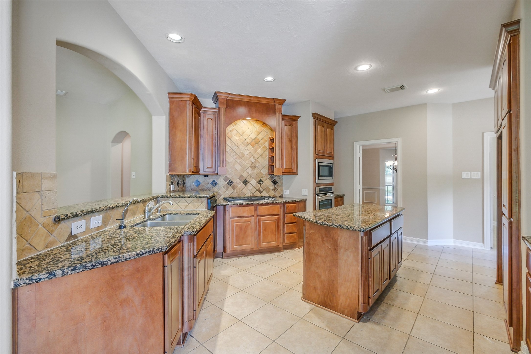 8915 Stones Throw Lane Property Photo 11