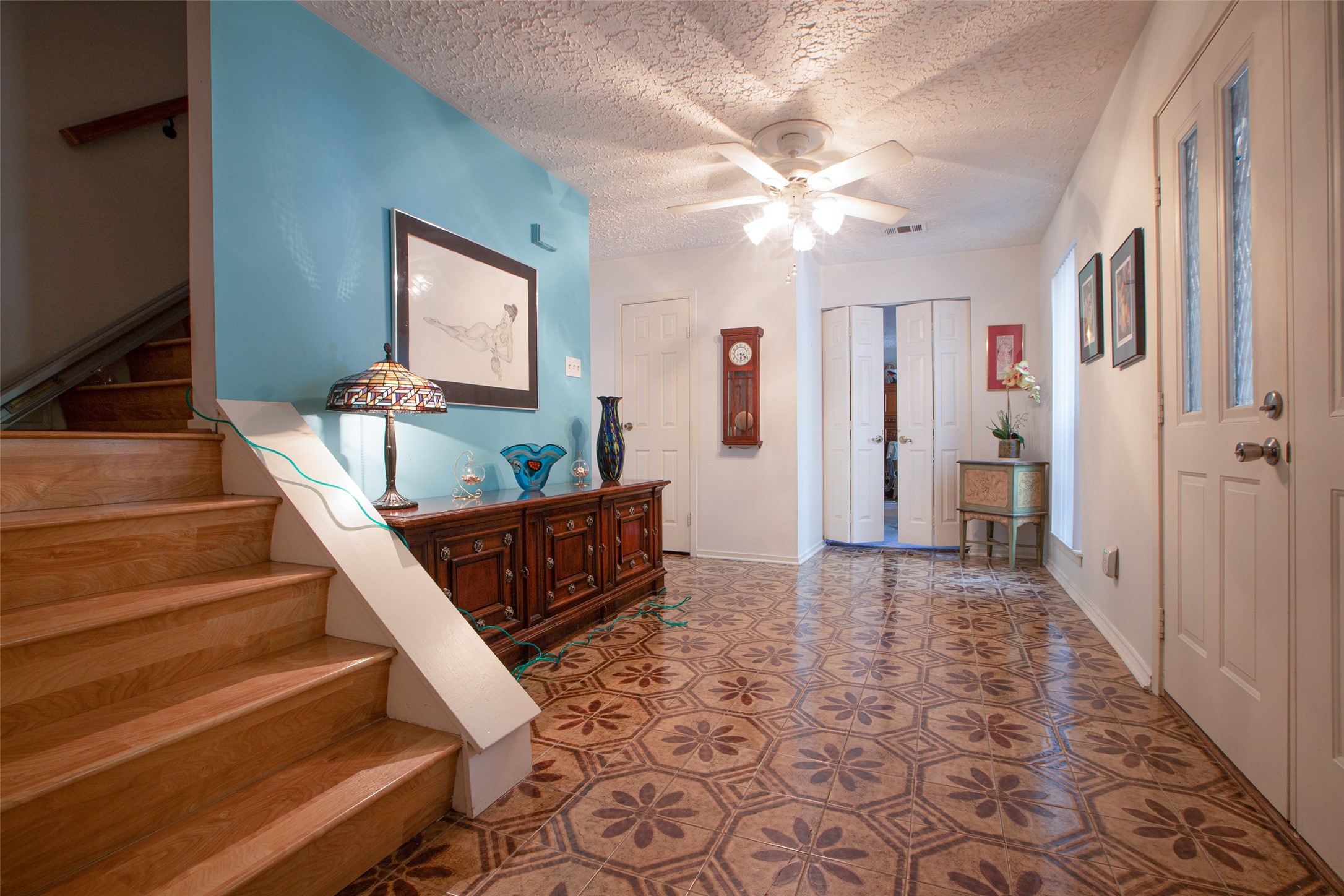 11816 S Red Cedar Circle Property Photo 4