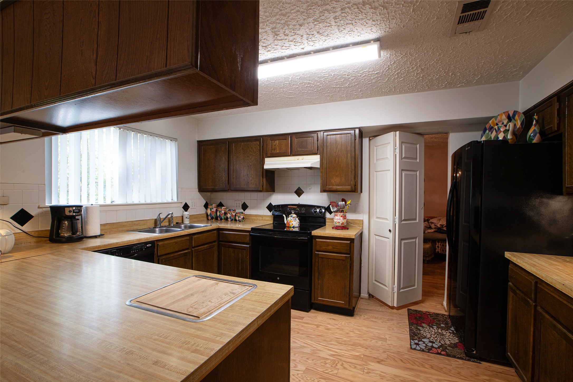 11816 S Red Cedar Circle Property Photo 13