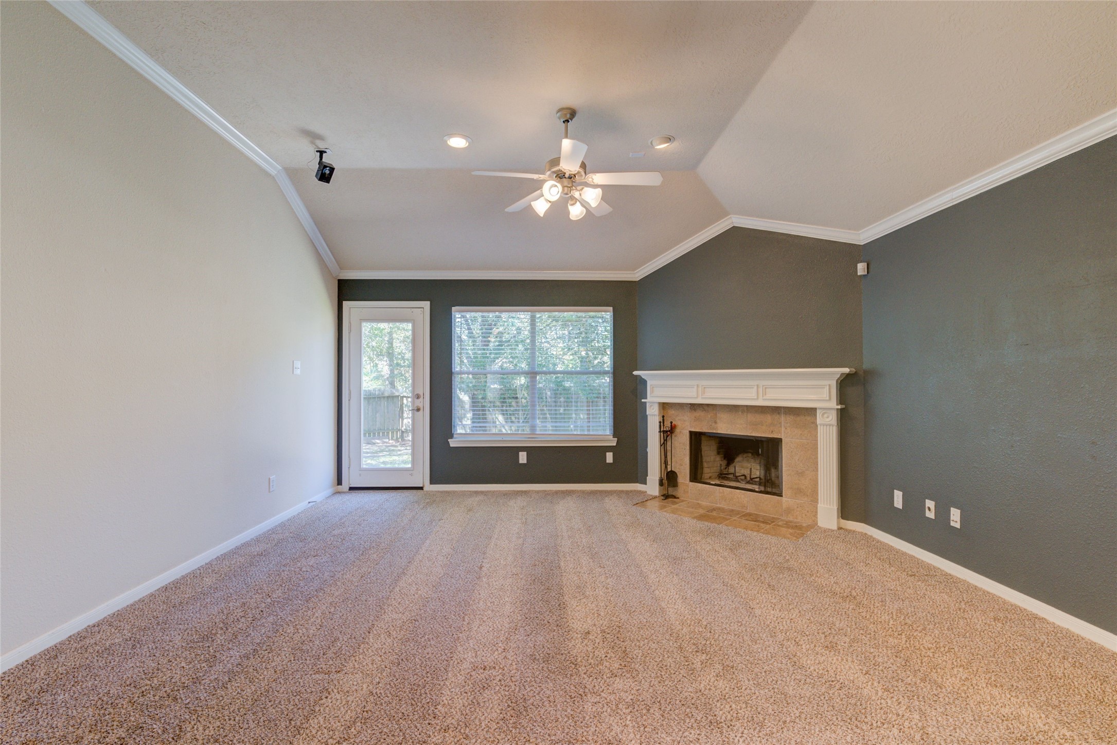 11 Ebony Oaks Place Property Photo 12