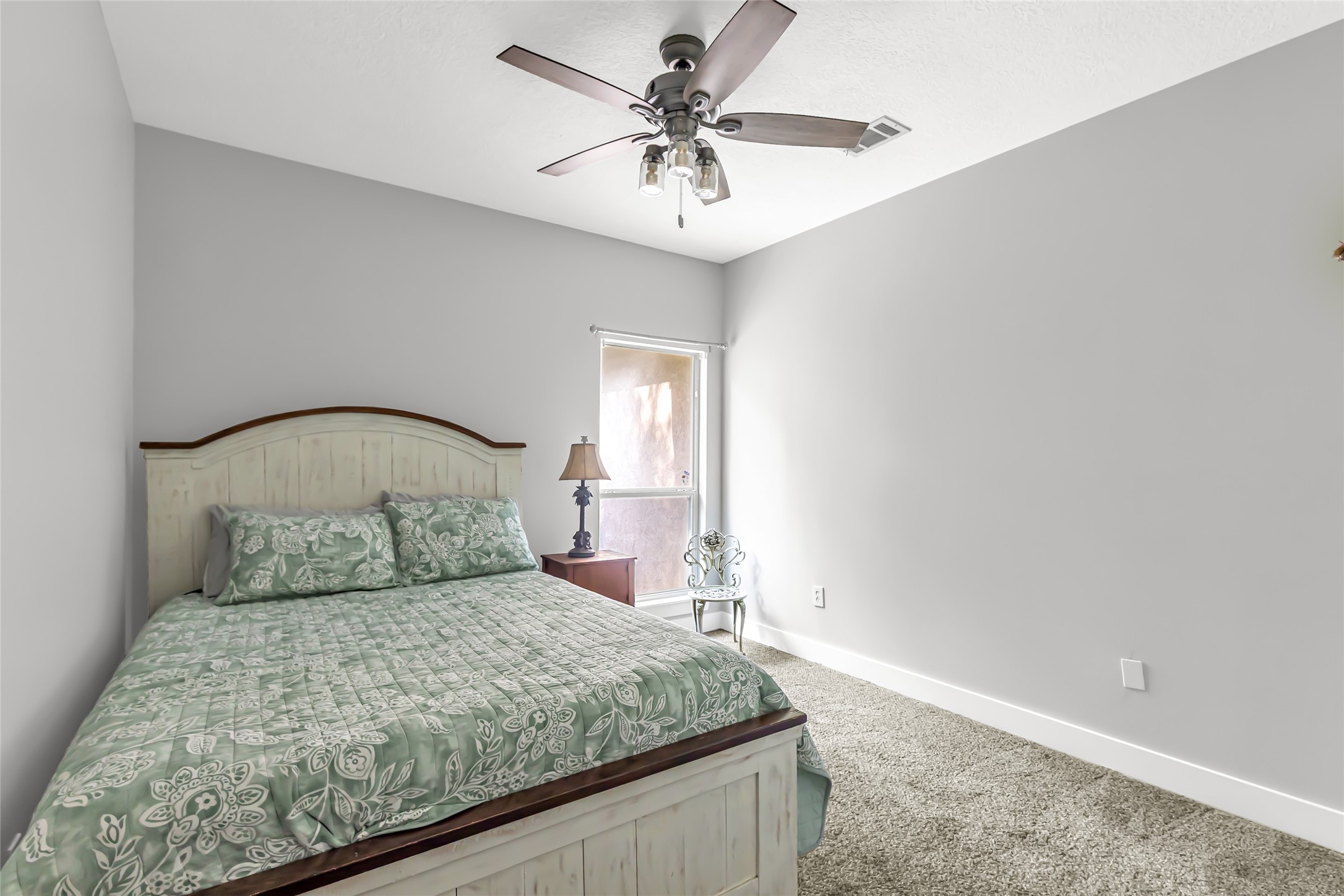 17207 Horseshoe Way Property Photo 6