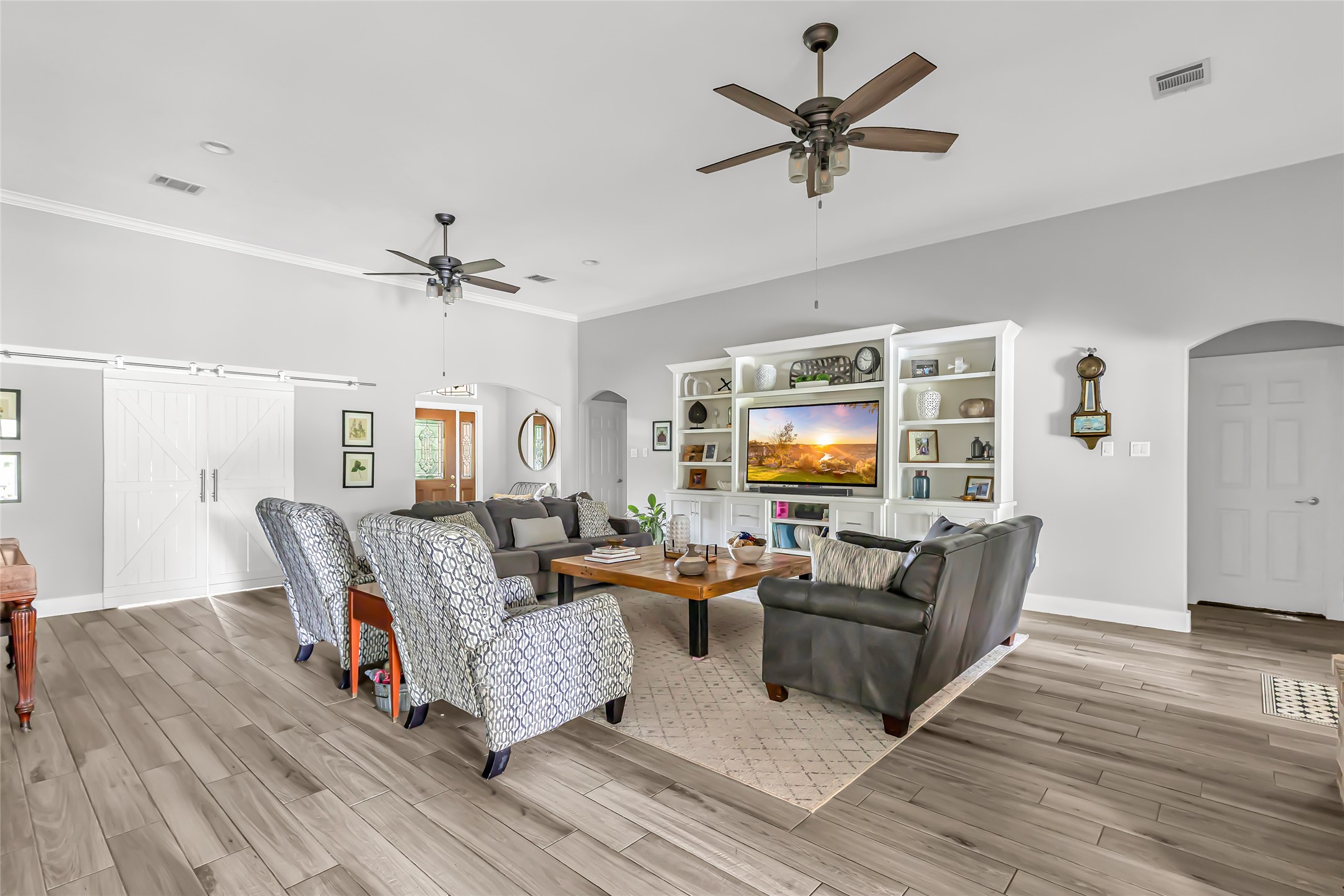 17207 Horseshoe Way Property Photo 9