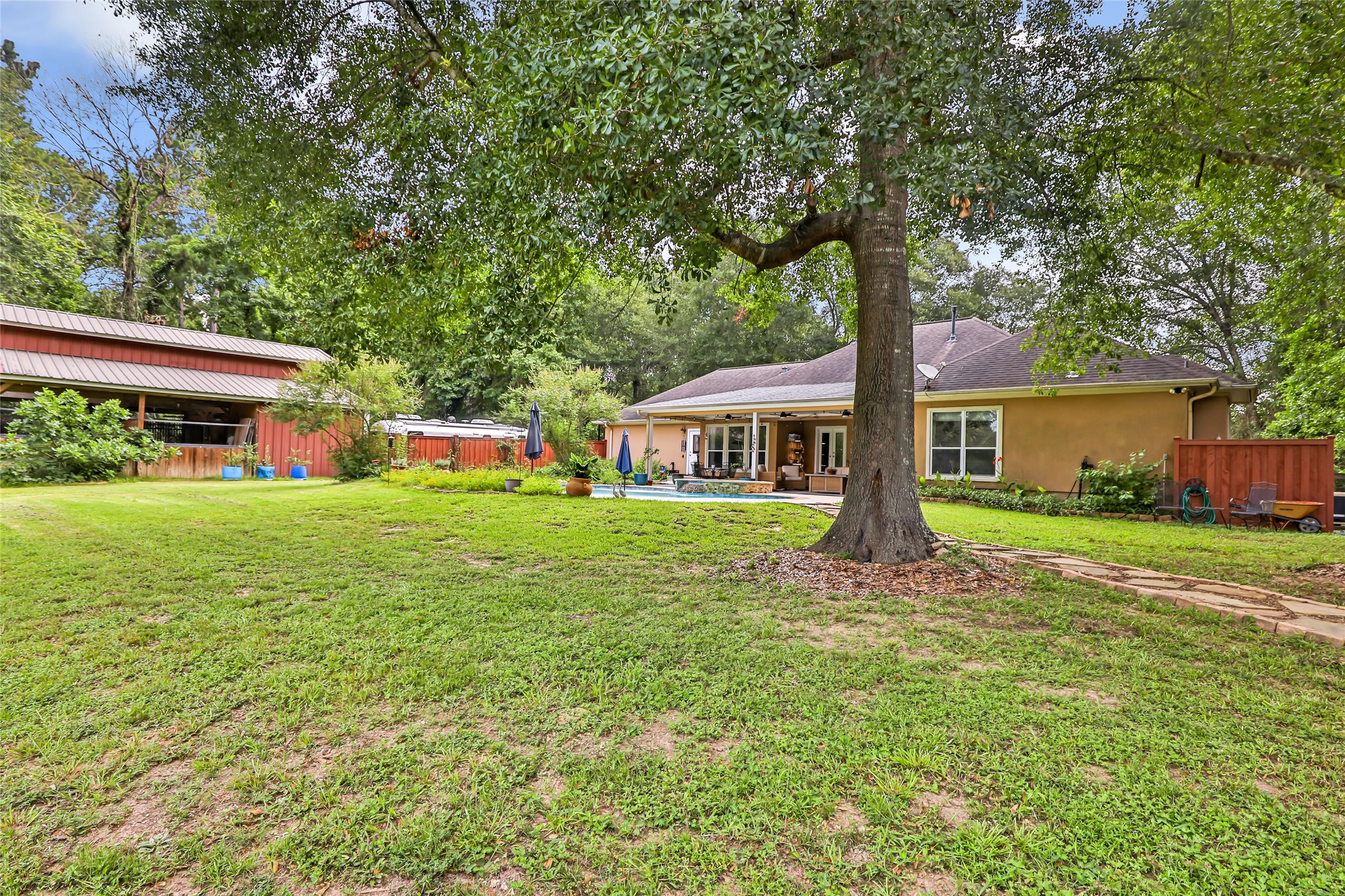 17207 Horseshoe Way Property Photo 33