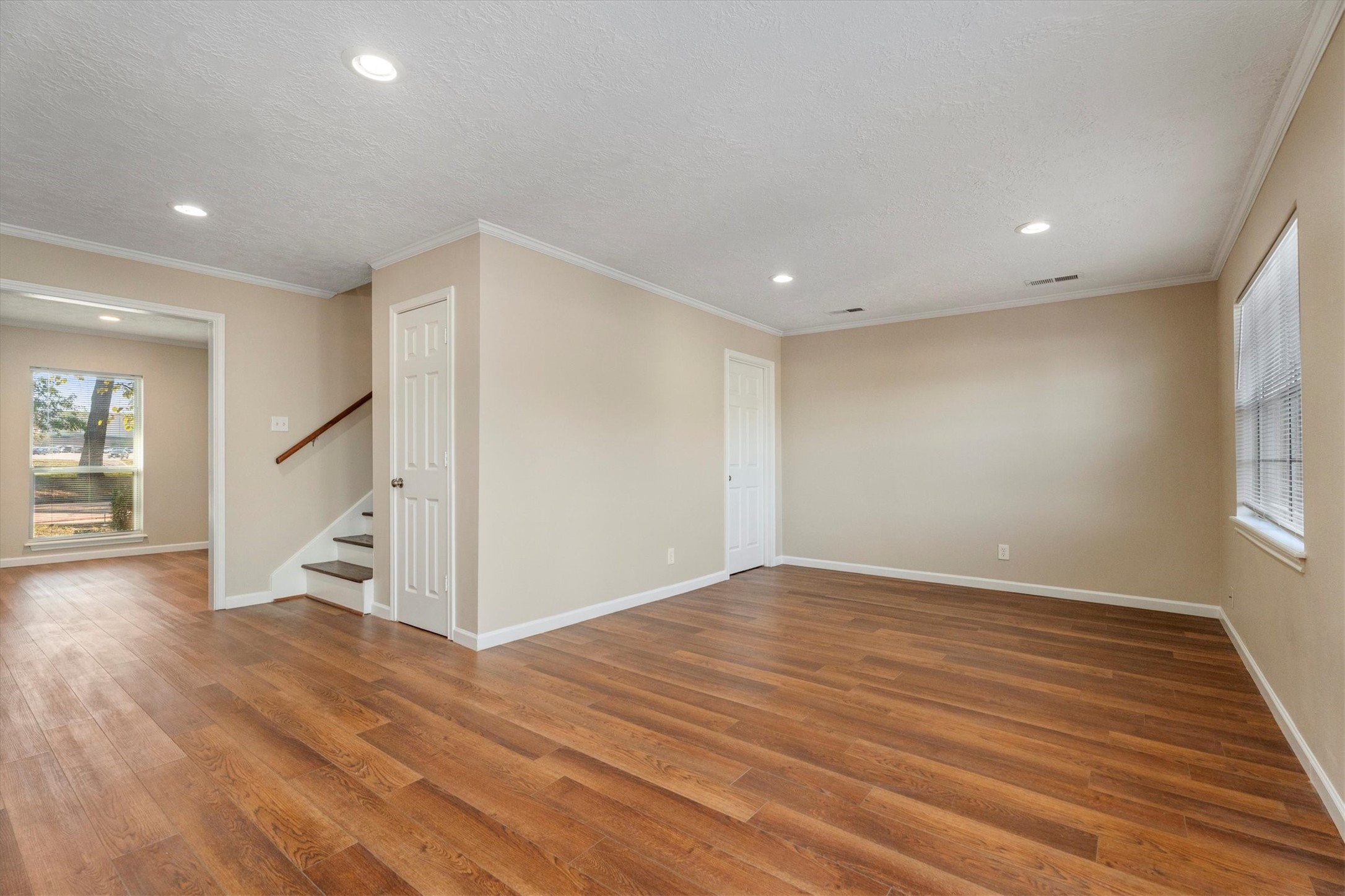 20361 Fieldtree Drive Property Photo 13