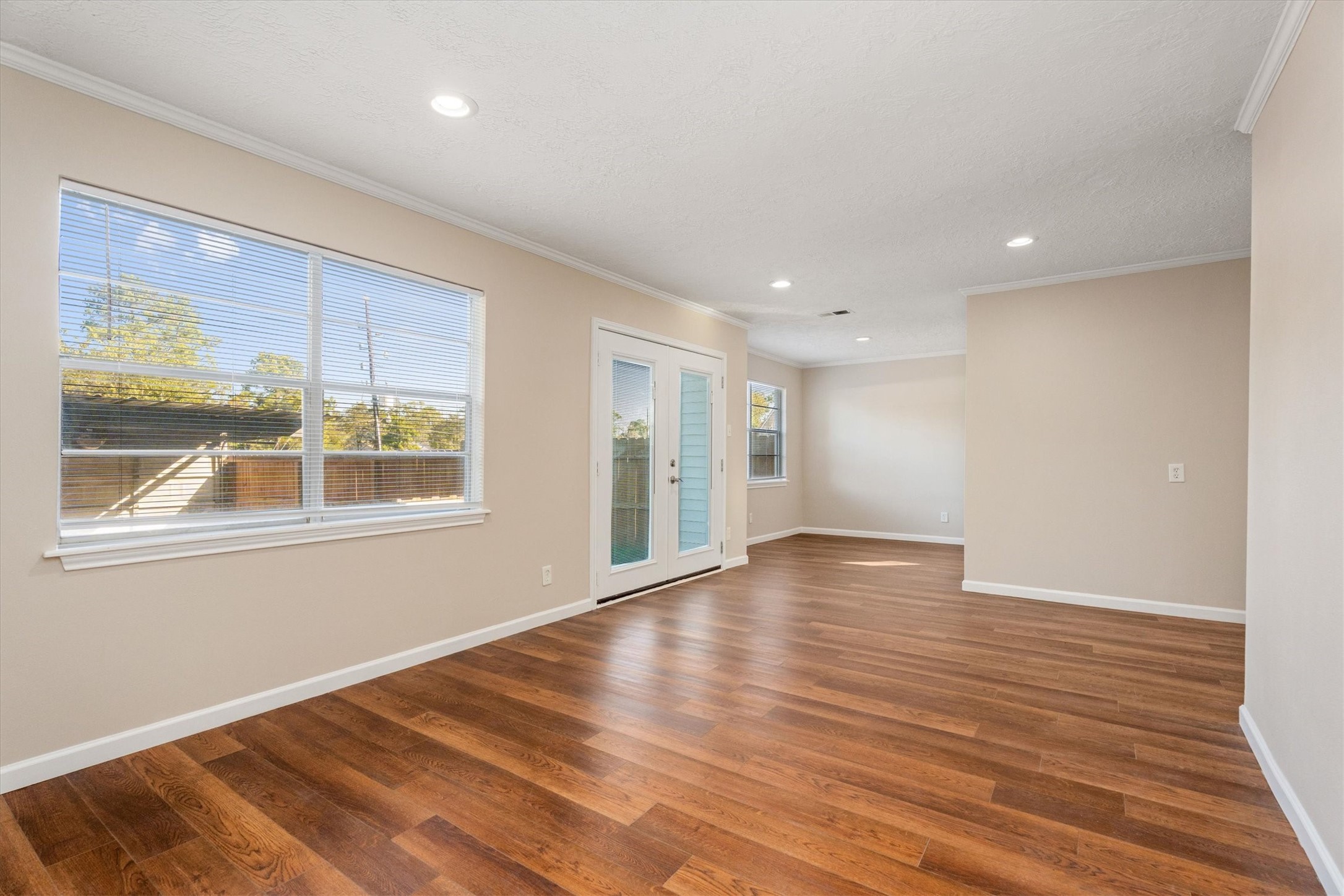 20361 Fieldtree Drive Property Photo 15