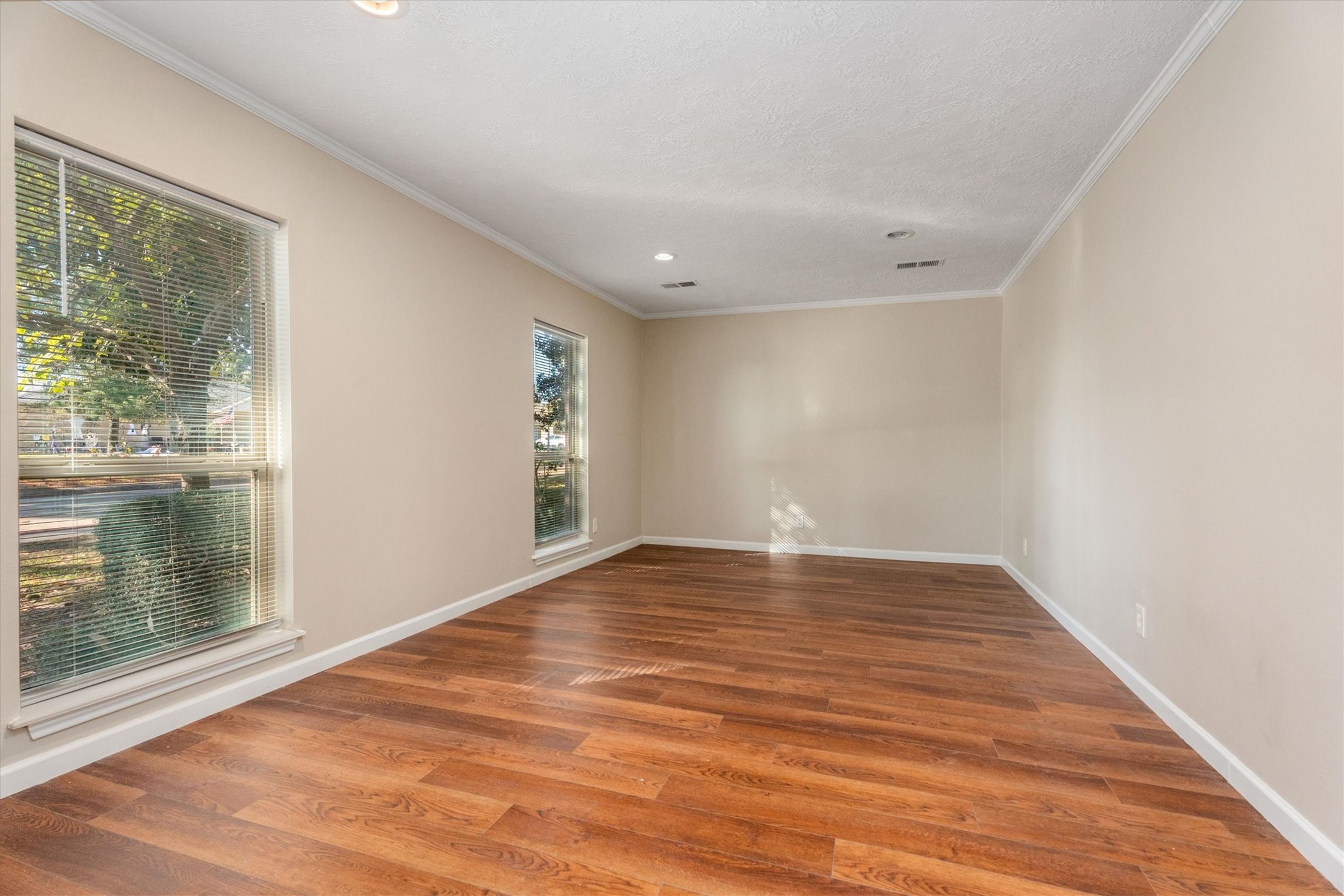 20361 Fieldtree Drive Property Photo 16