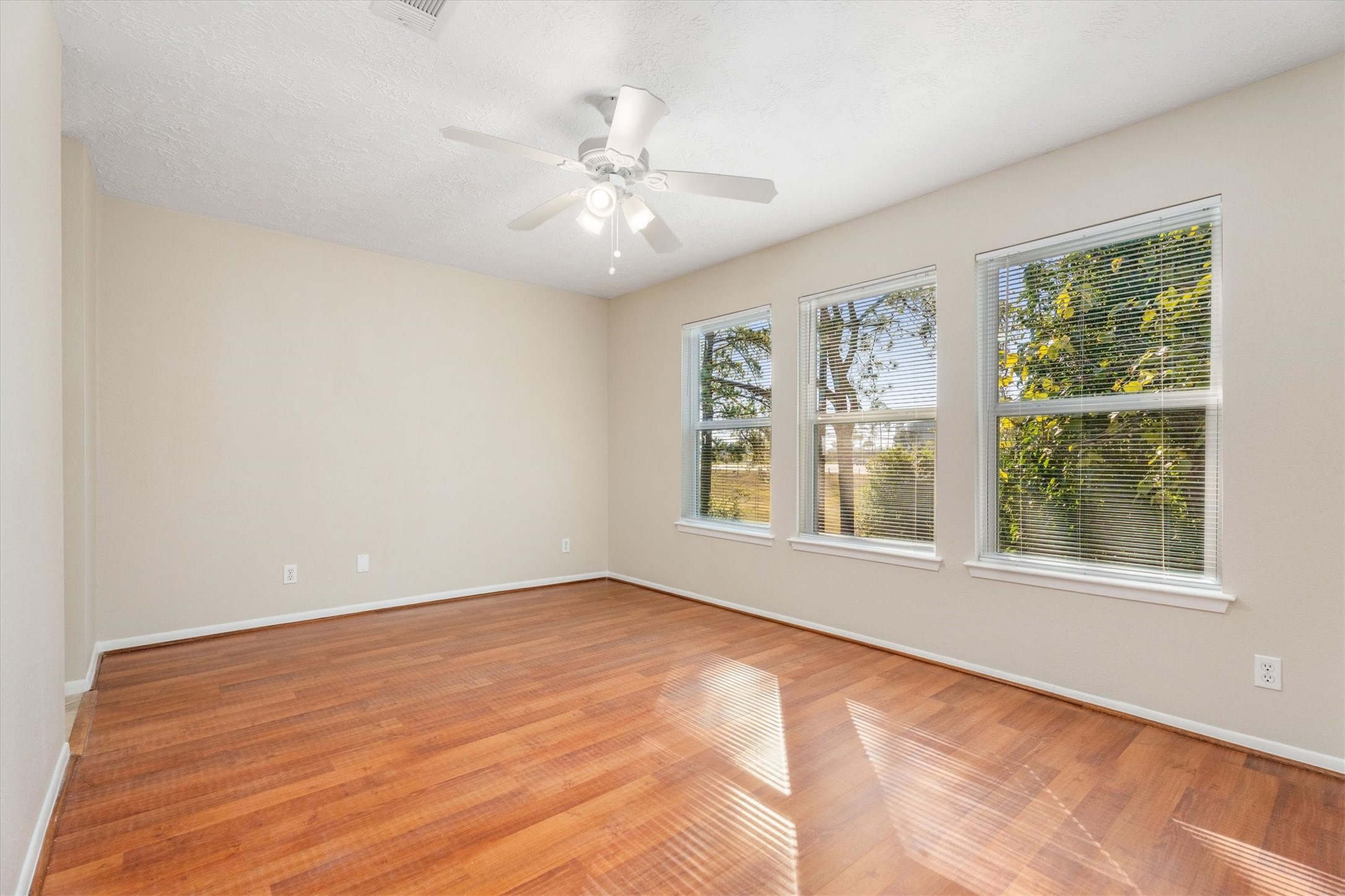 20361 Fieldtree Drive Property Photo 19