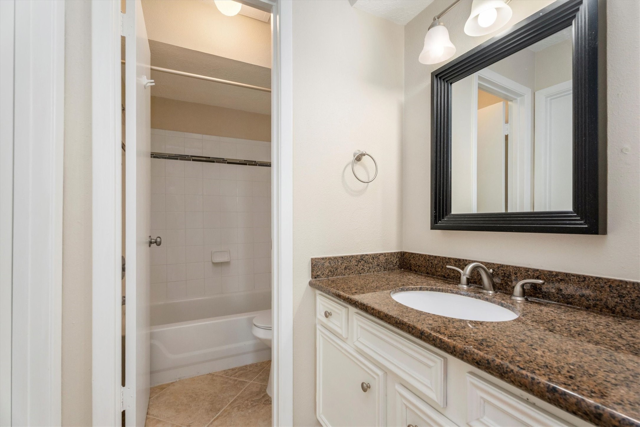20361 Fieldtree Drive Property Photo 22