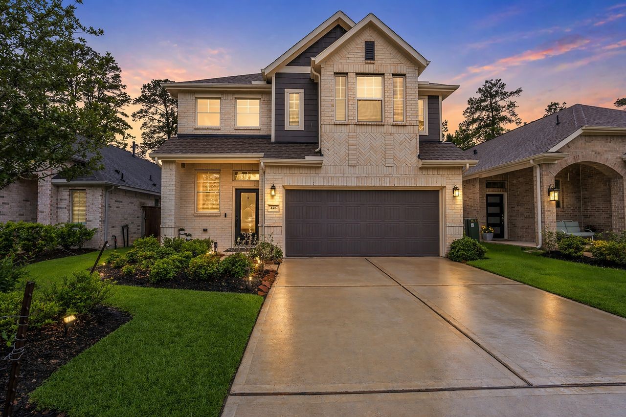 426 Glacier Pass Property Photo 2