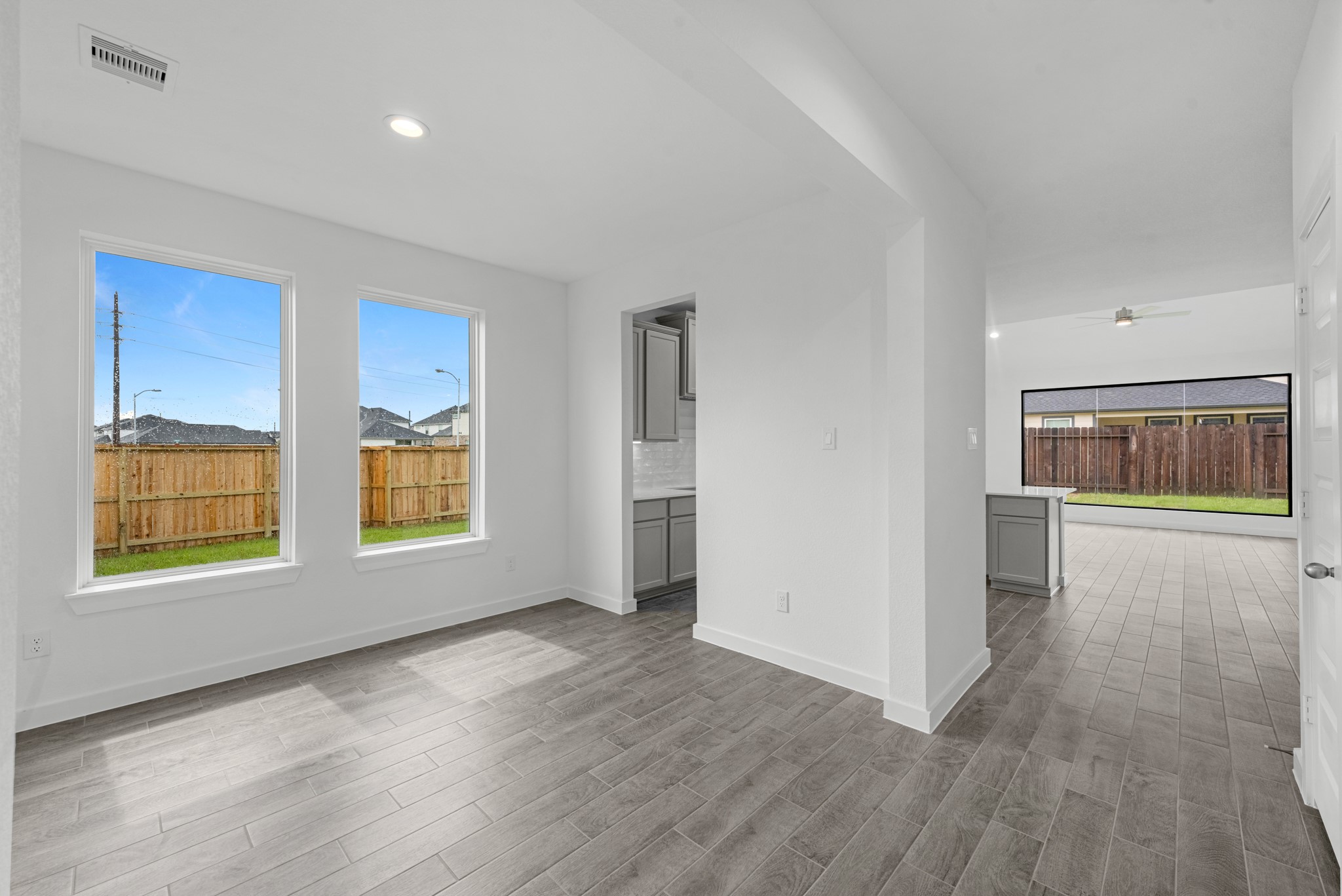3130 Spitfire Drive Property Photo 13