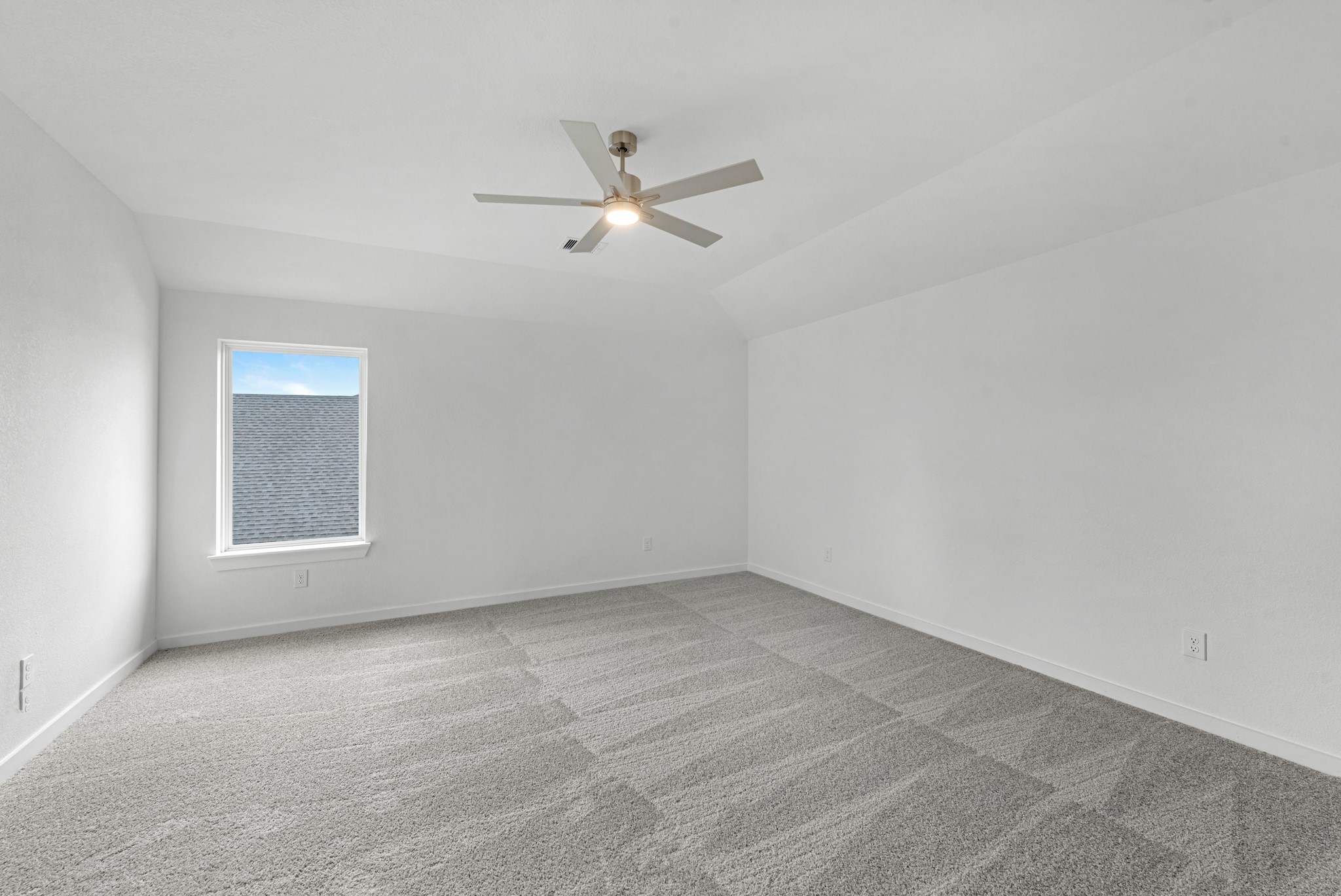 3130 Spitfire Drive Property Photo 16