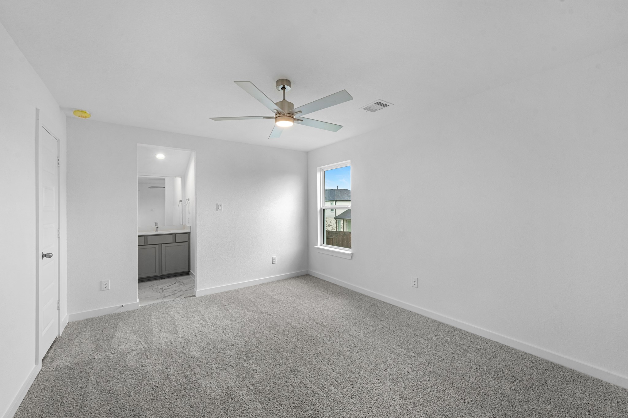 3130 Spitfire Drive Property Photo 18