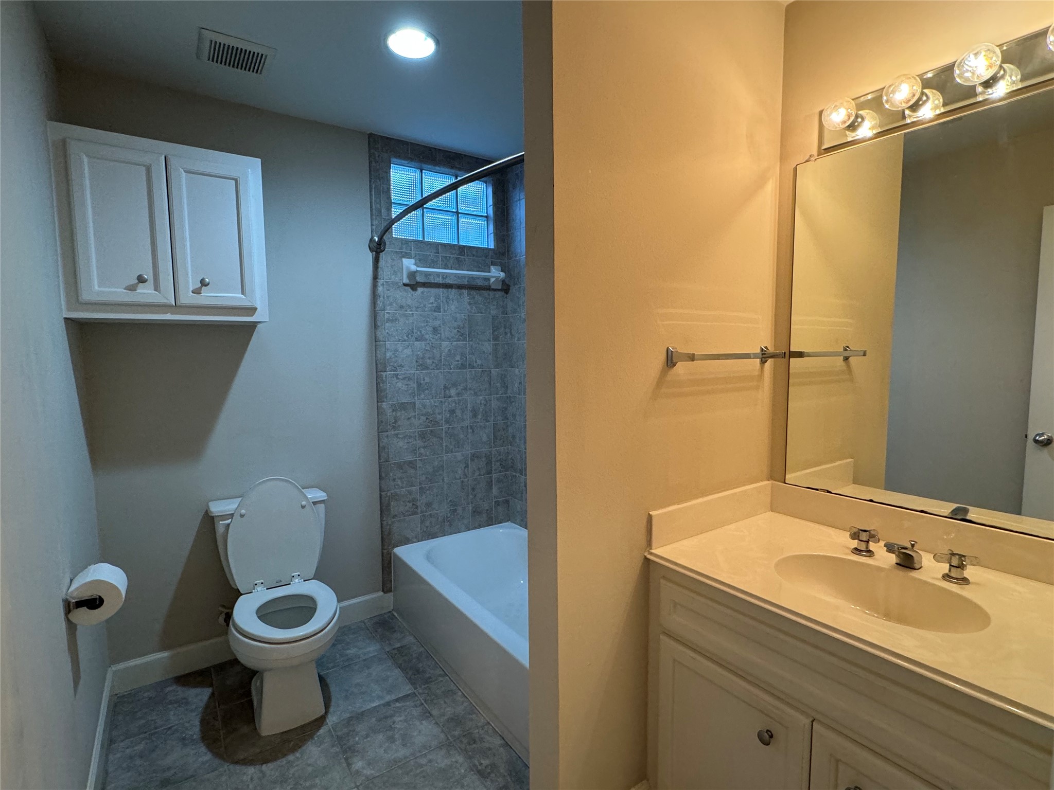 11315 Main Street 1302 Property Photo 9