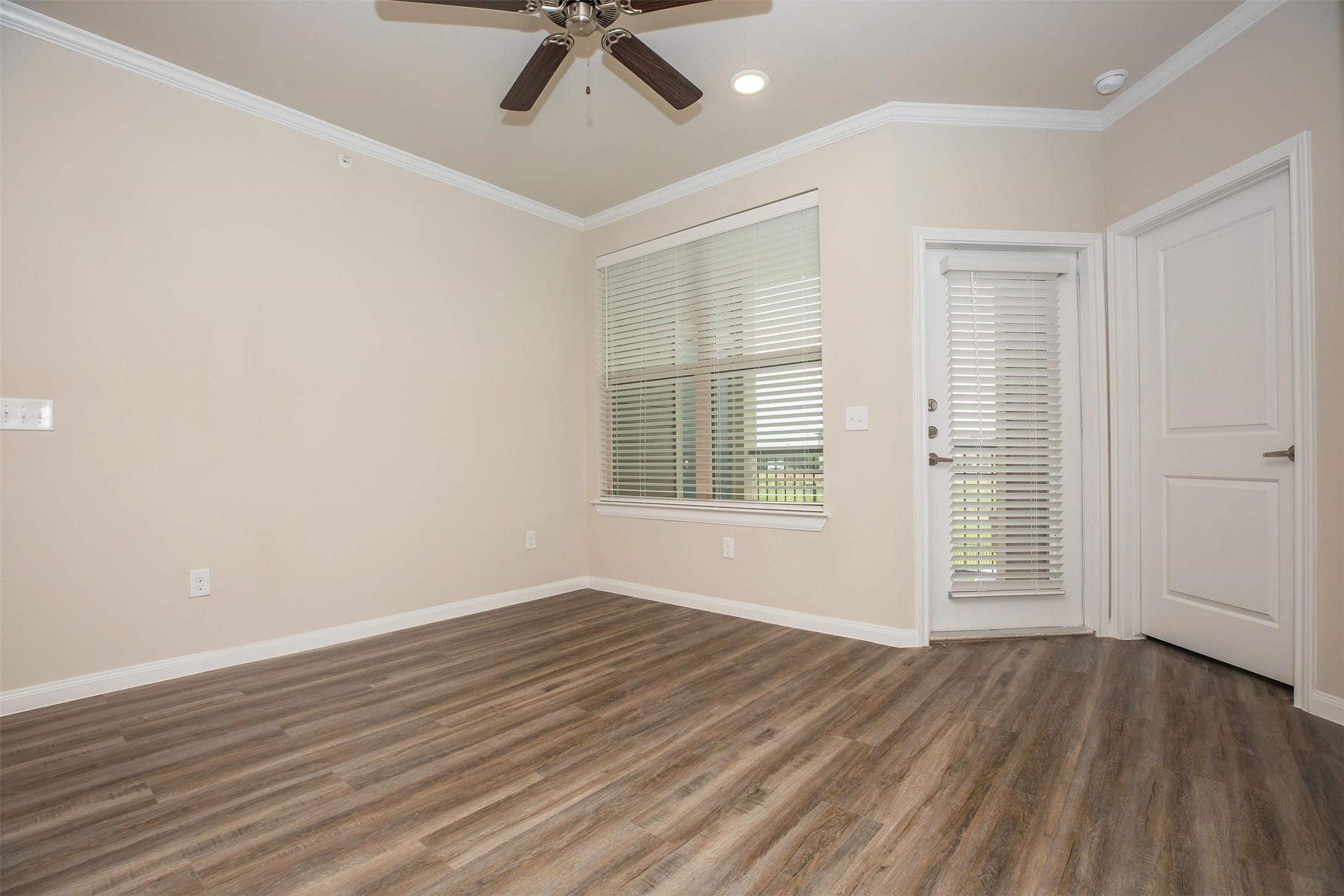 3700 N K Center Property Photo 9