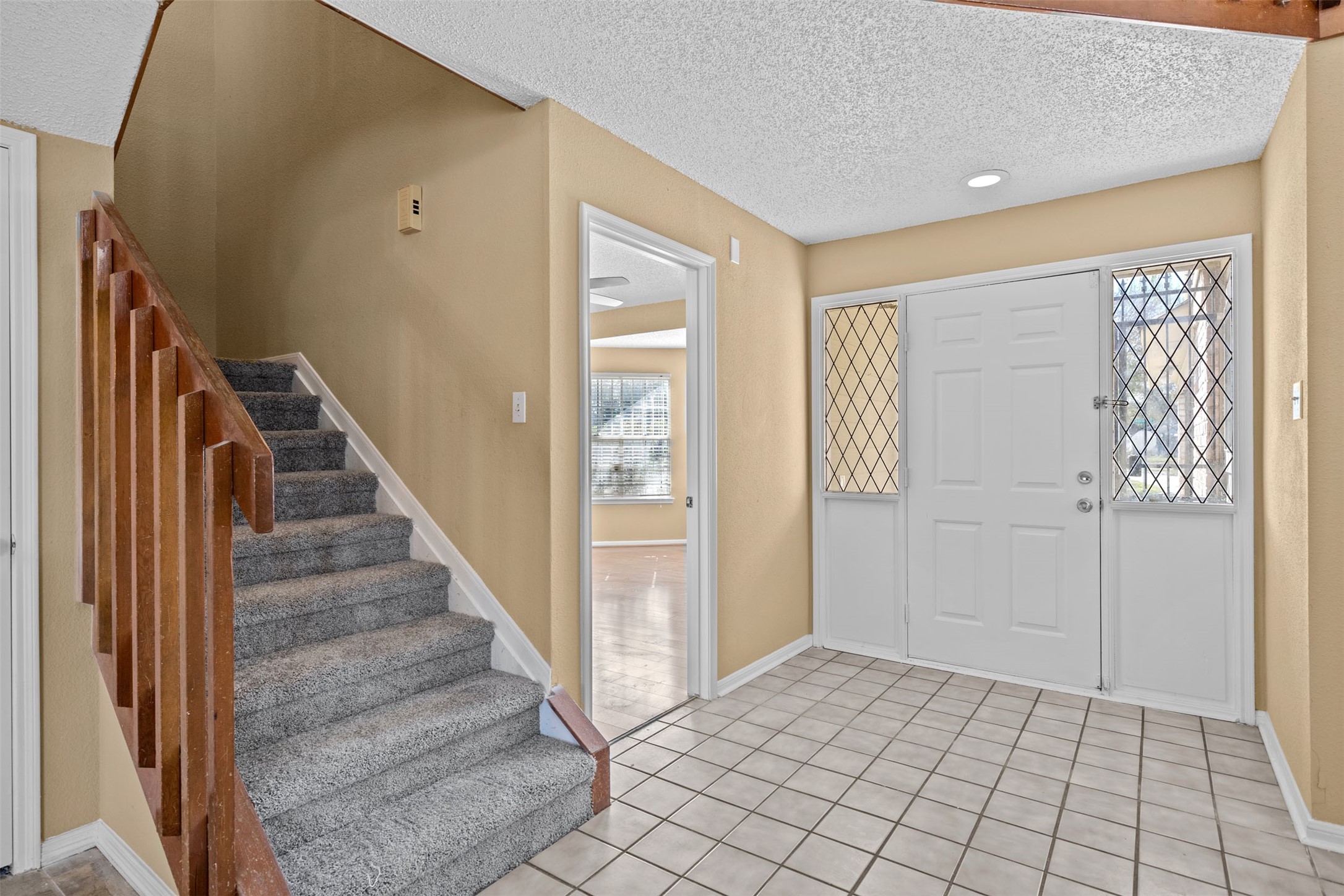 12438 Ashling Drive Property Photo 3