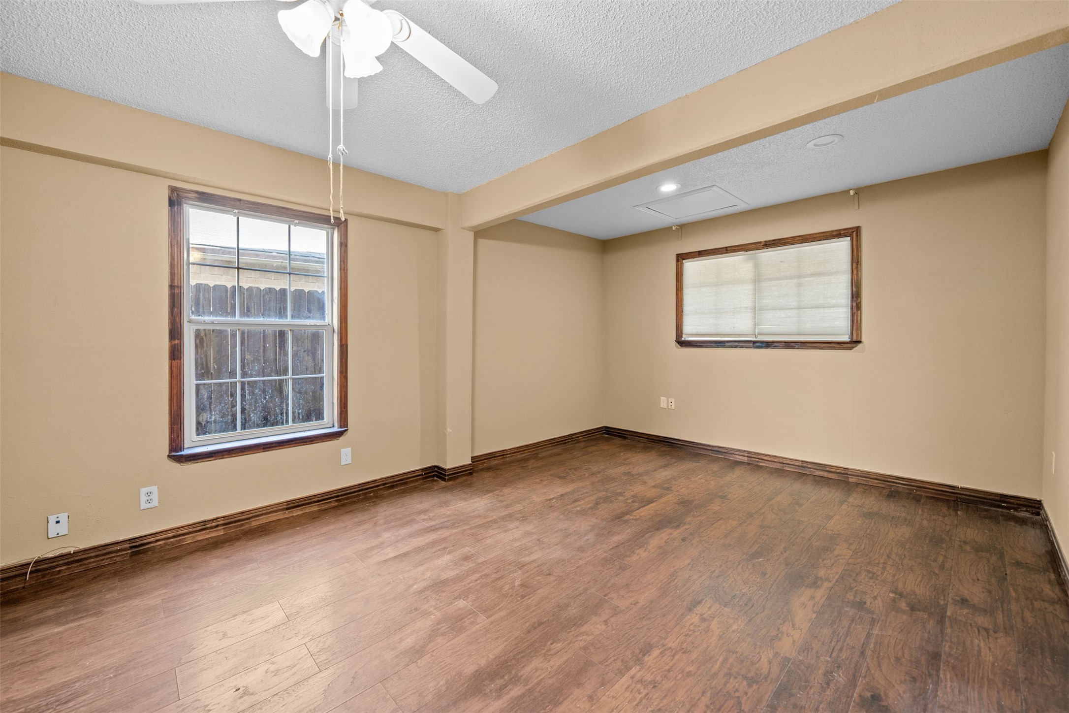 12438 Ashling Drive Property Photo 15