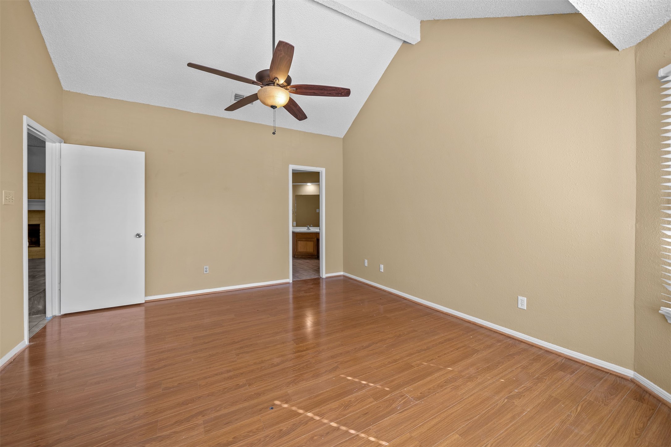 12438 Ashling Drive Property Photo 24