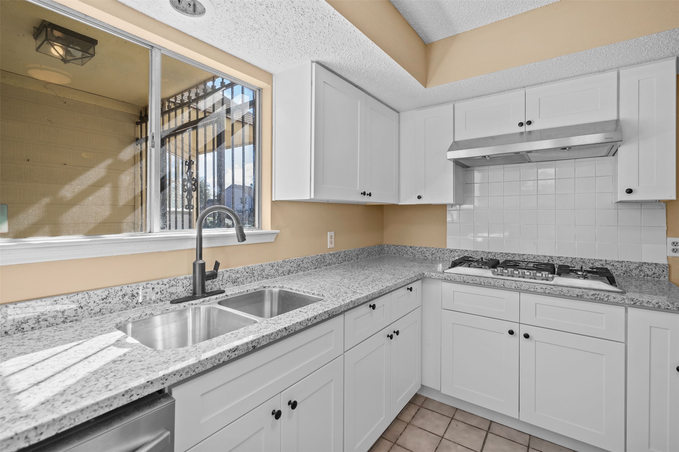 12438 Ashling Drive Property Photo 28