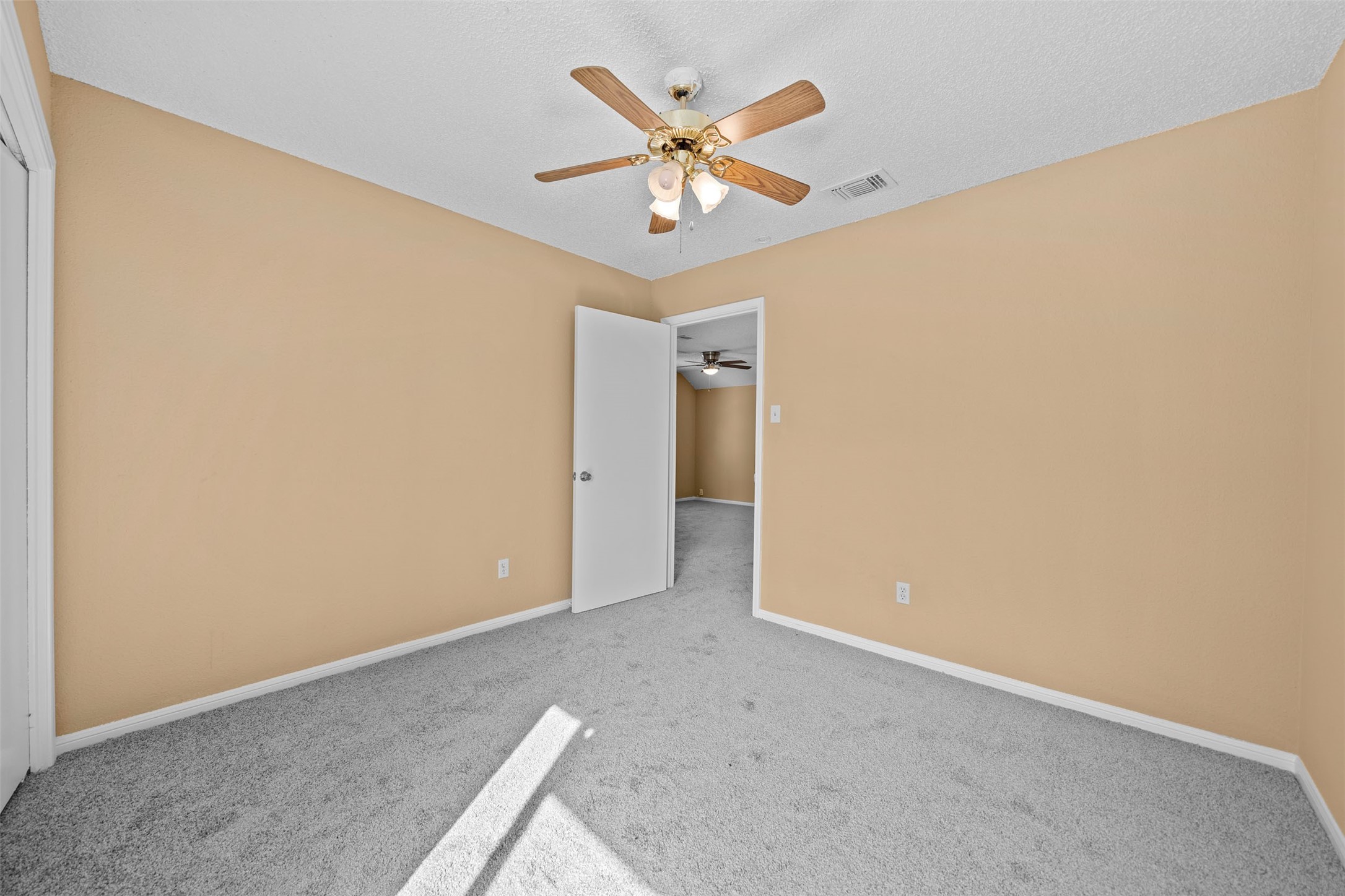 12438 Ashling Drive Property Photo 33