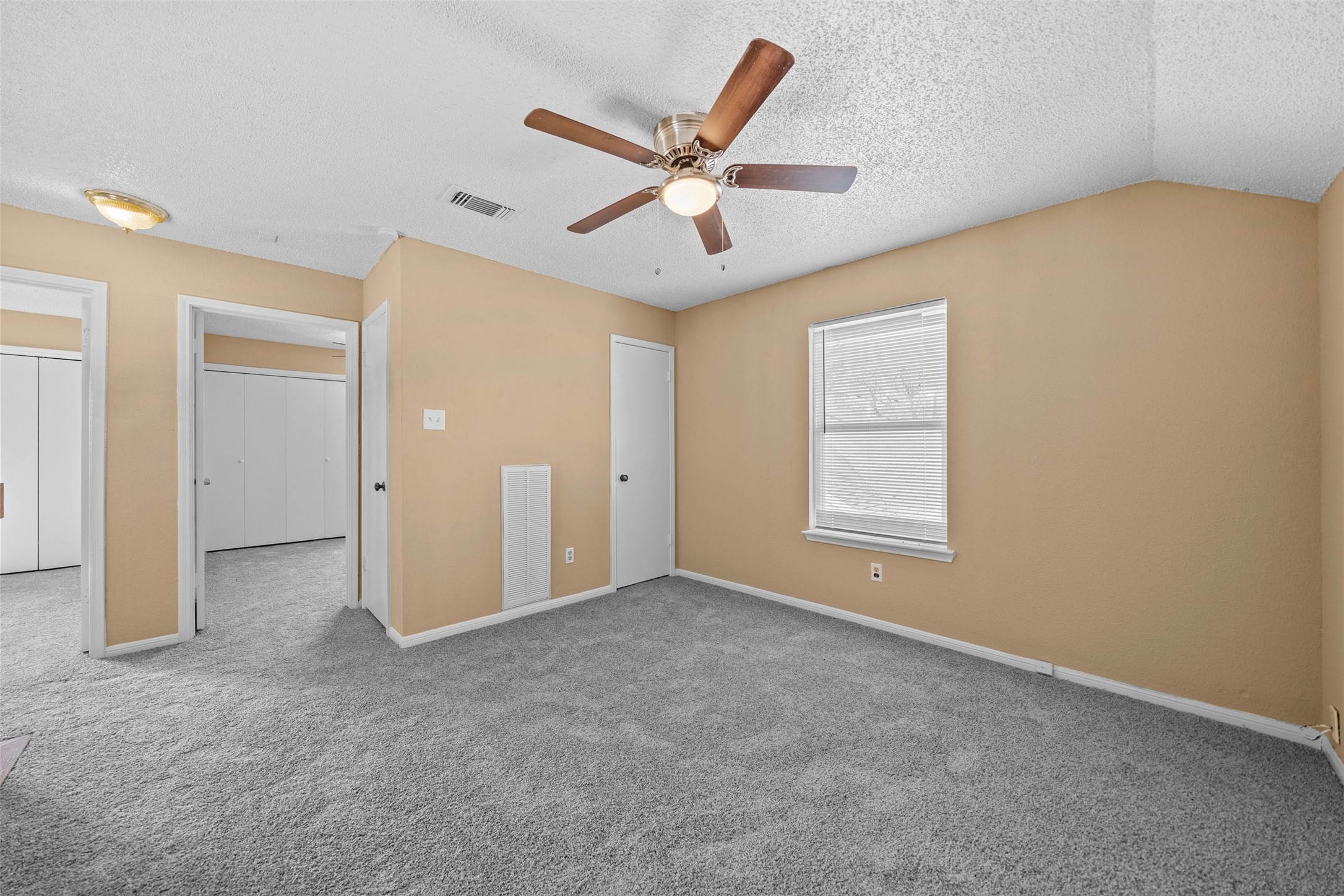 12438 Ashling Drive Property Photo 39