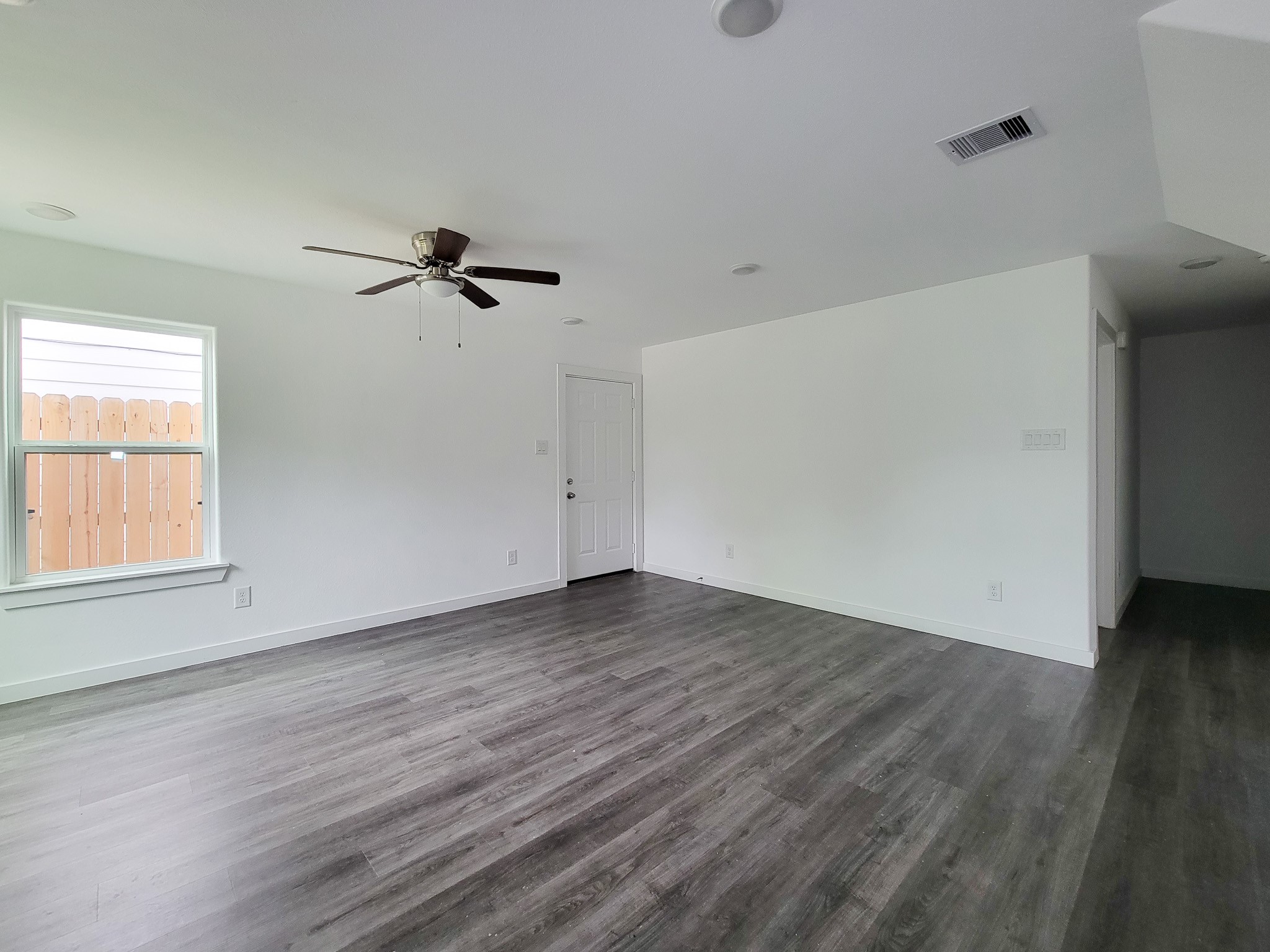 8122 Sterlingshire Street A Property Photo 11