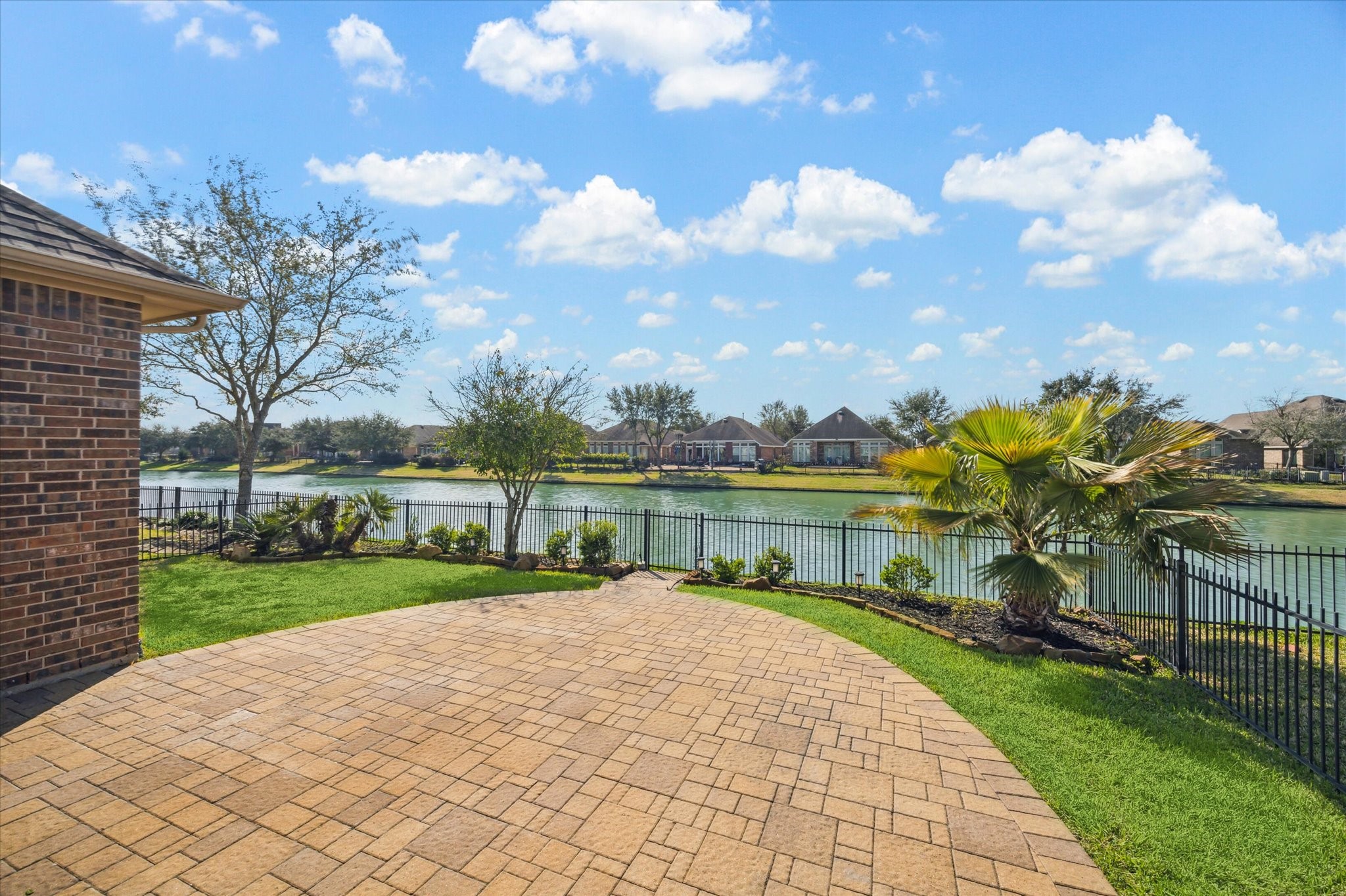 26303 Mercy Moss Lane Property Photo 4