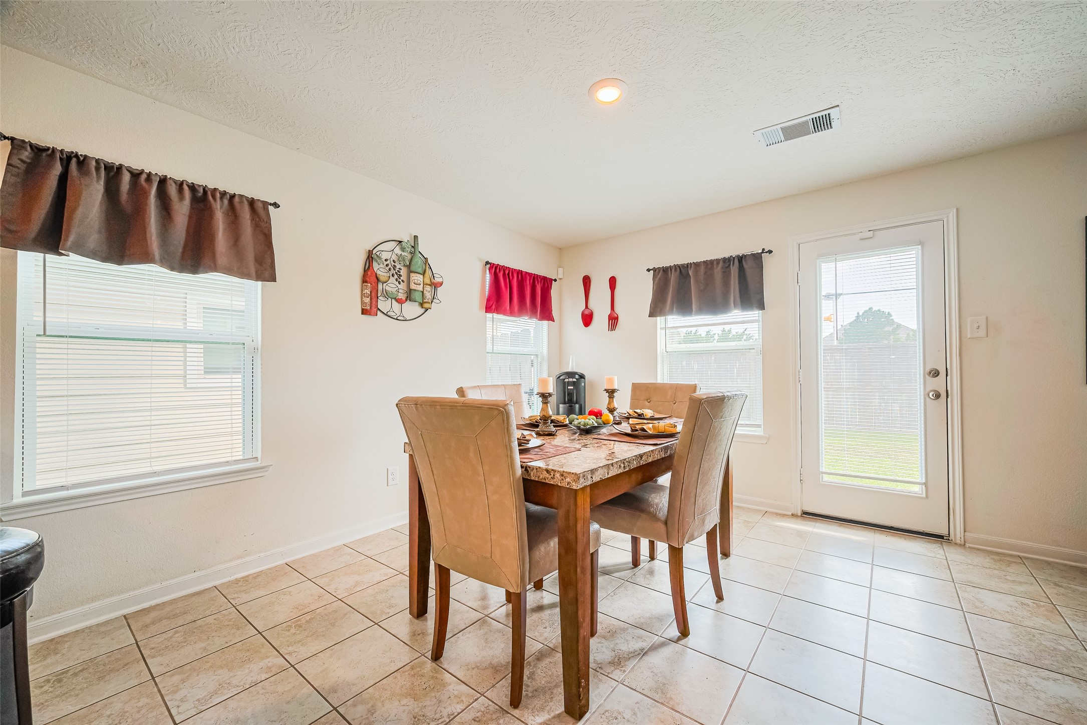 23335 Greenway Creek Lane Property Photo 15