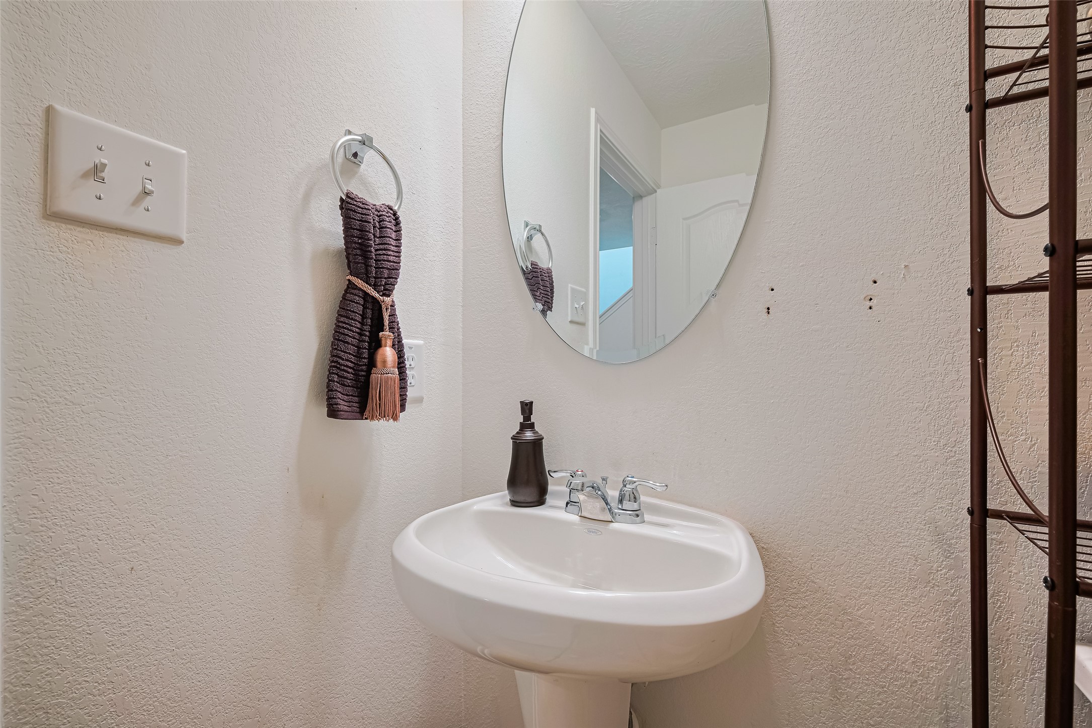 23335 Greenway Creek Lane Property Photo 25