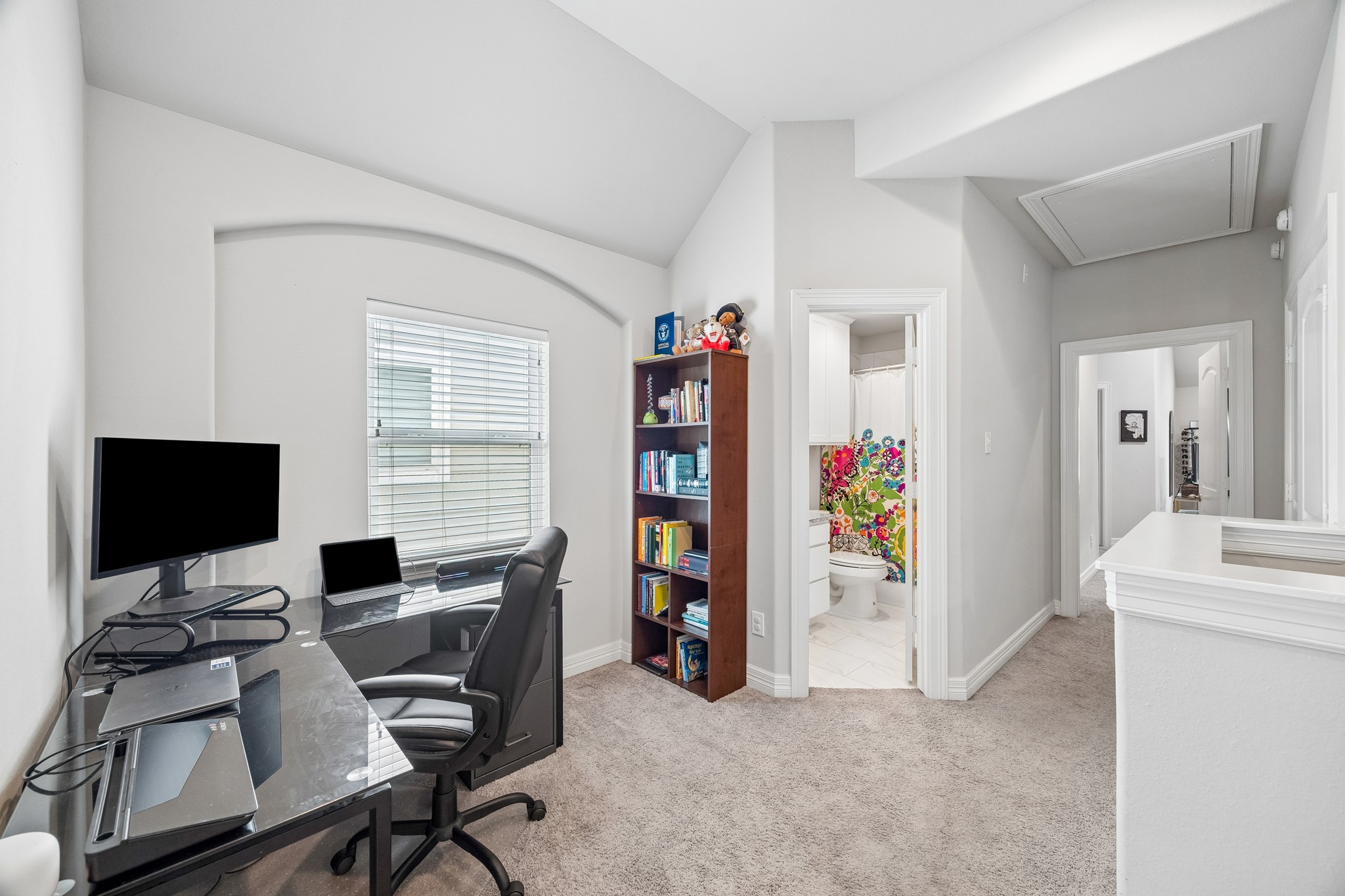 4819 Hardy Street Property Photo 12