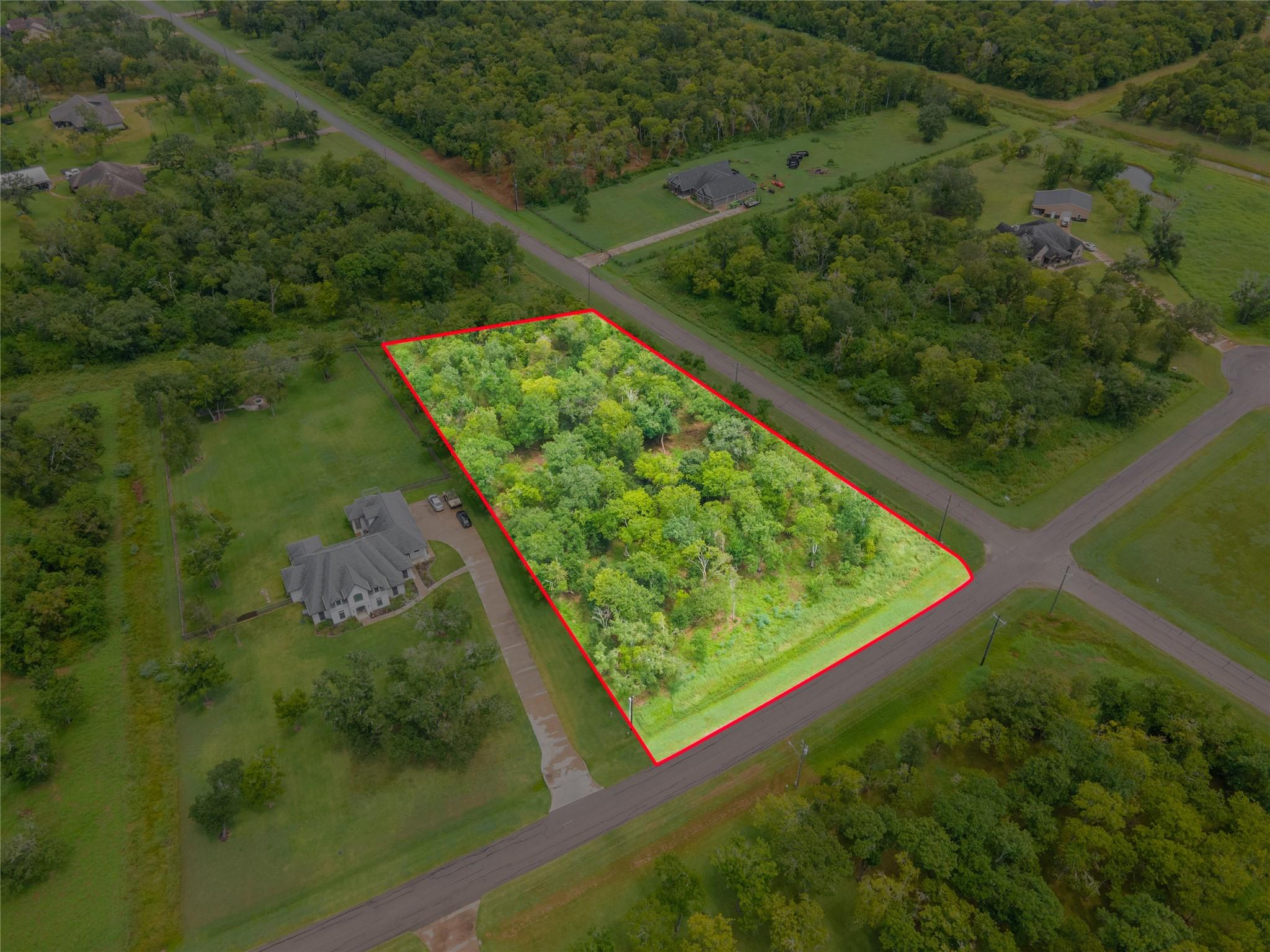 3002 Bayou View Court Property Photo 2
