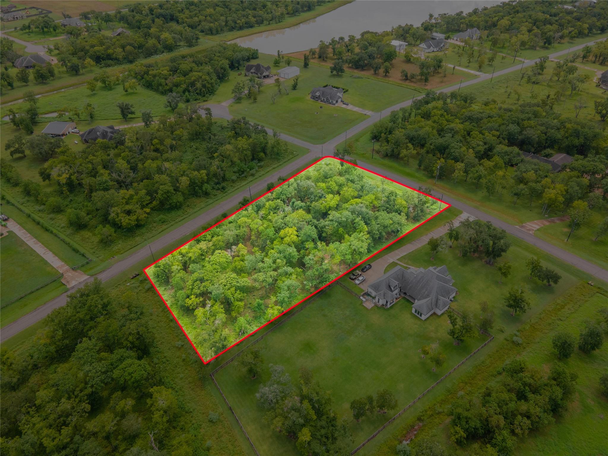 3002 Bayou View Court Property Photo 4