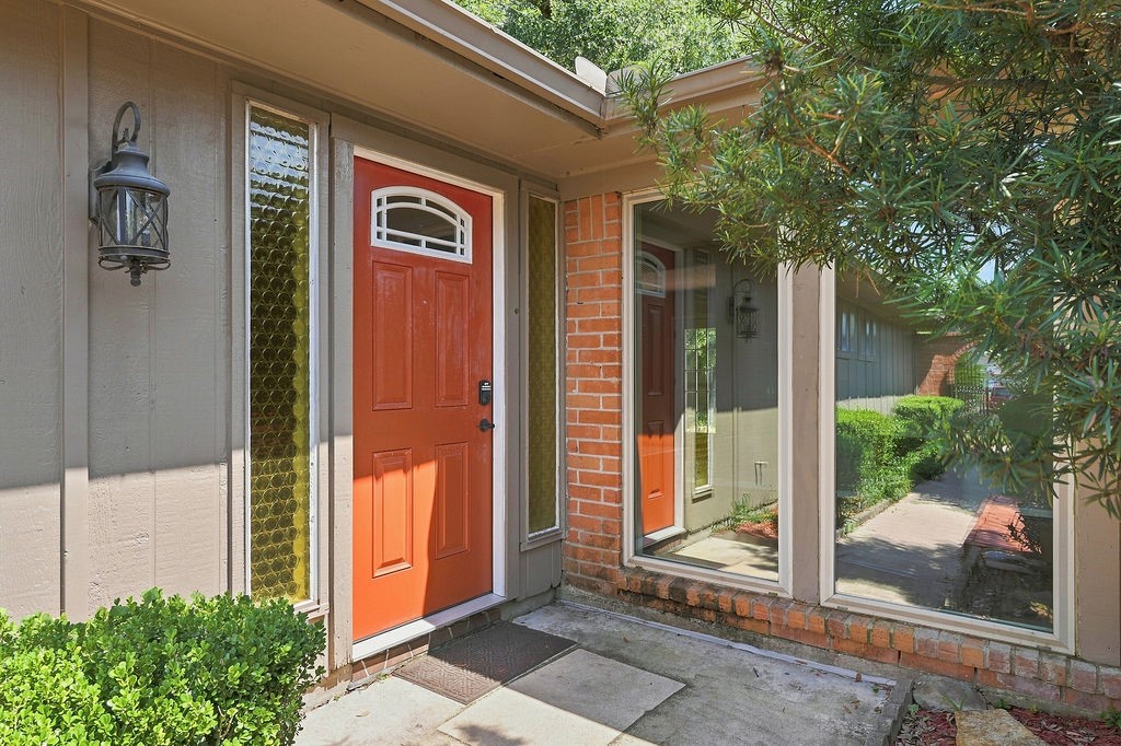 15706 Cavendish Drive Property Photo 8