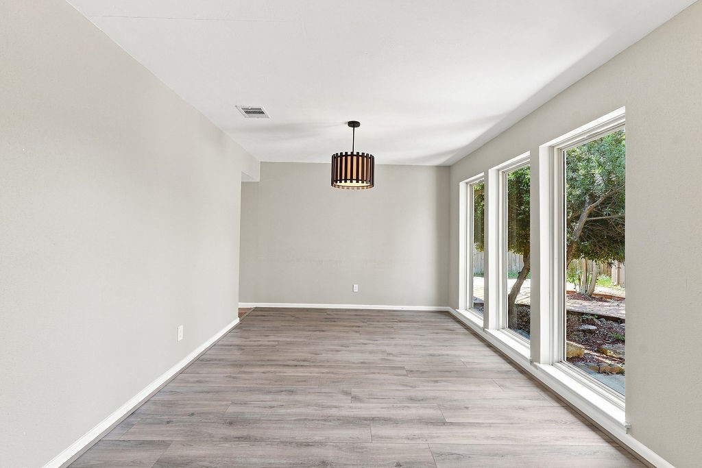 15706 Cavendish Drive Property Photo 17