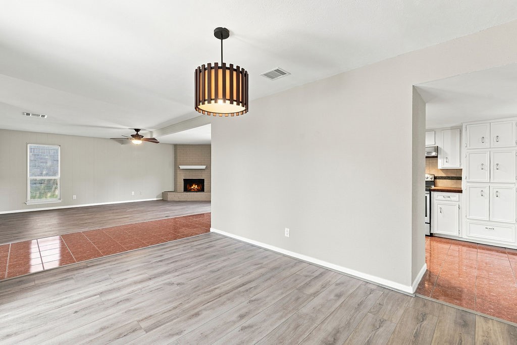 15706 Cavendish Drive Property Photo 18