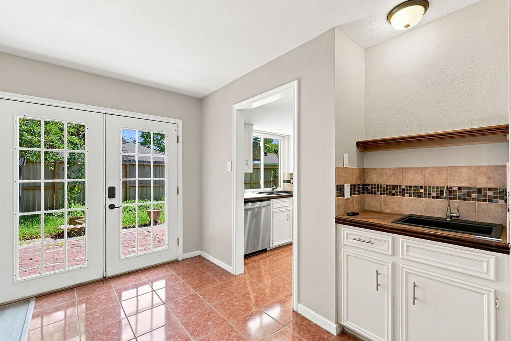 15706 Cavendish Drive Property Photo 29
