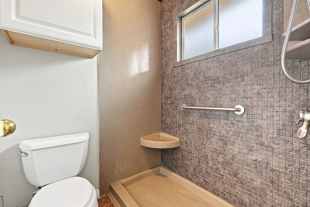 15706 Cavendish Drive Property Photo 34