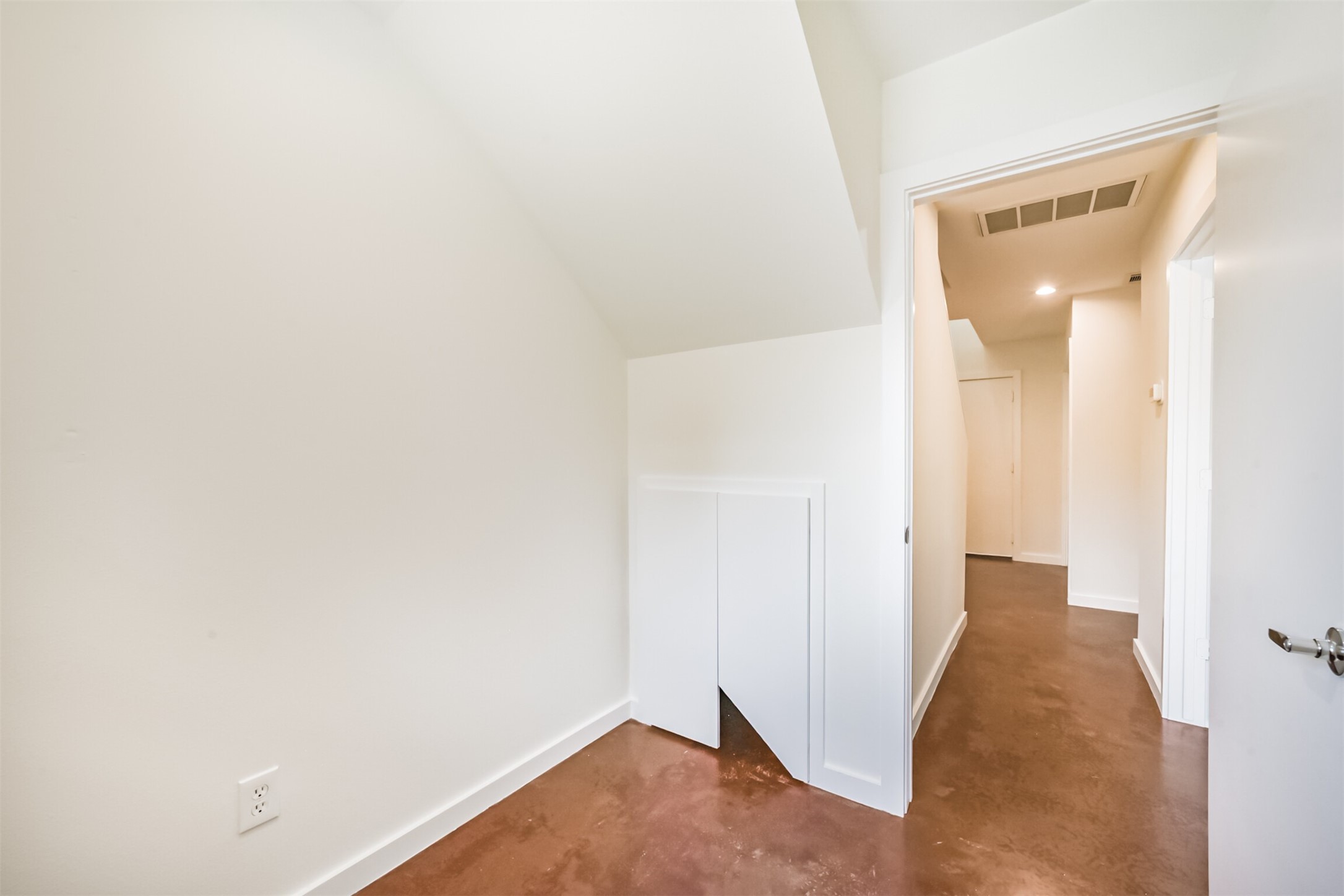 2905 Sherman Street C Property Photo 9