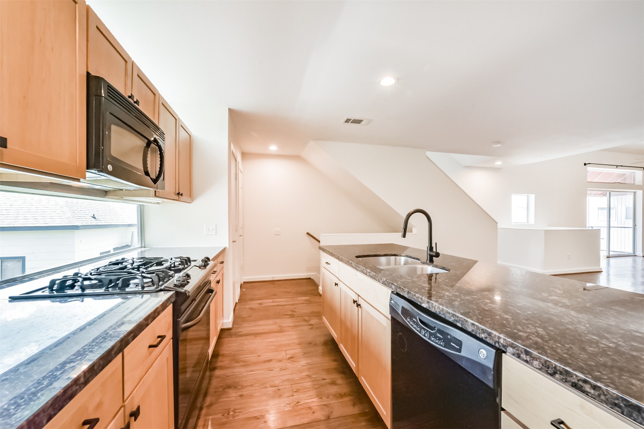 2905 Sherman Street C Property Photo 17