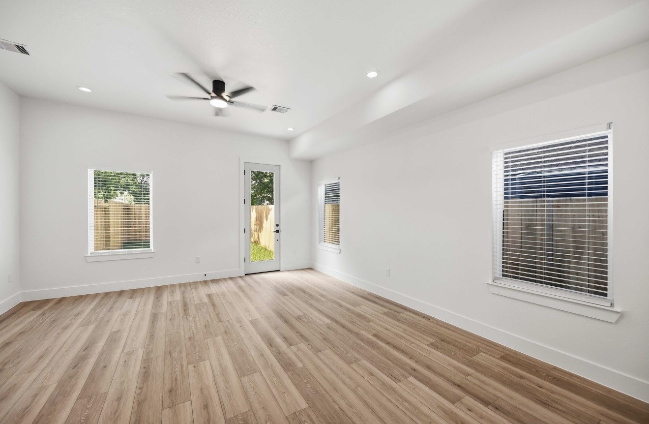 7977 Angus Property Photo 5