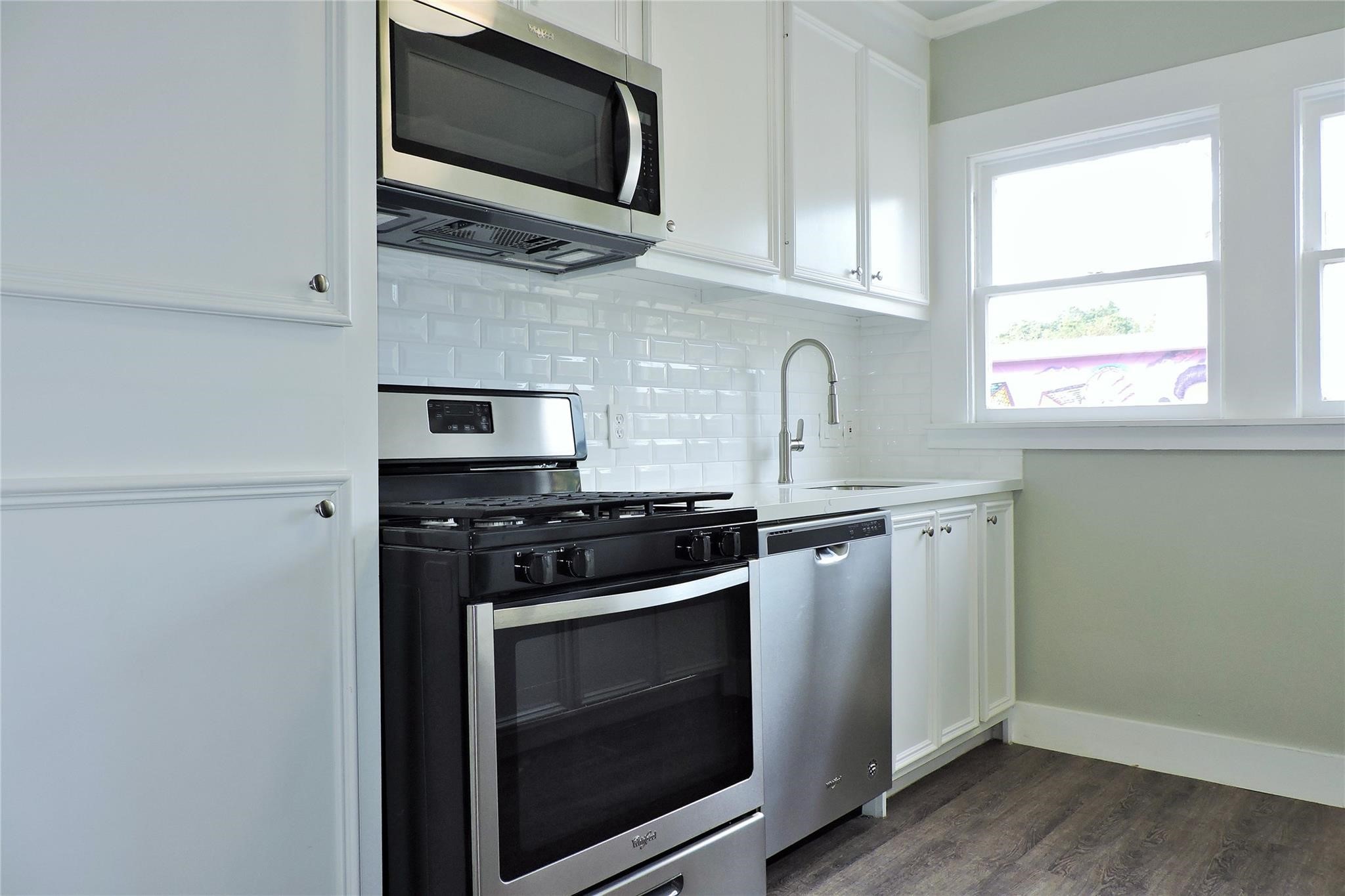 2021 Kane Street 4 Property Photo 7