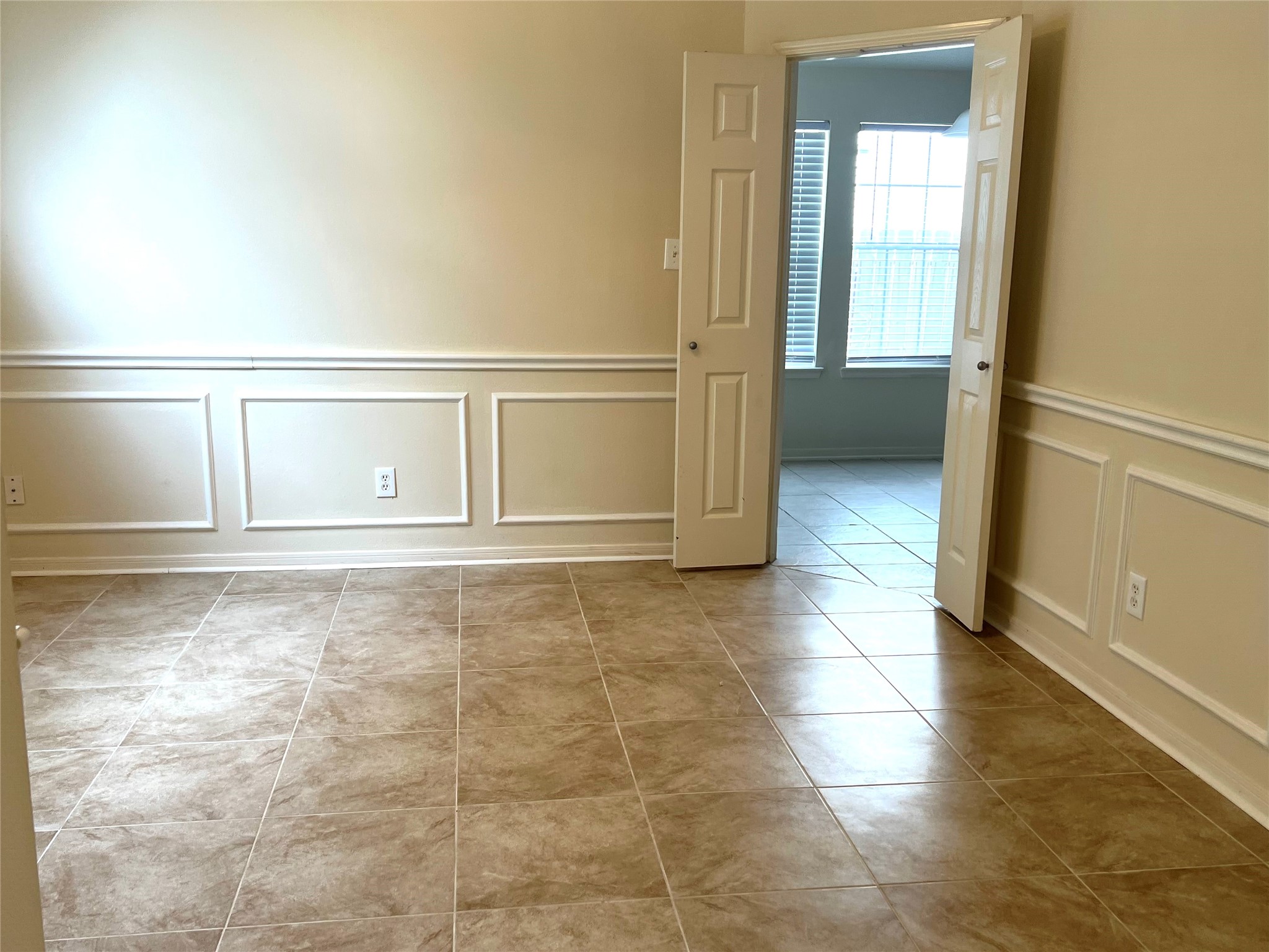 442 Pinewood Ridge Drive Property Photo 5