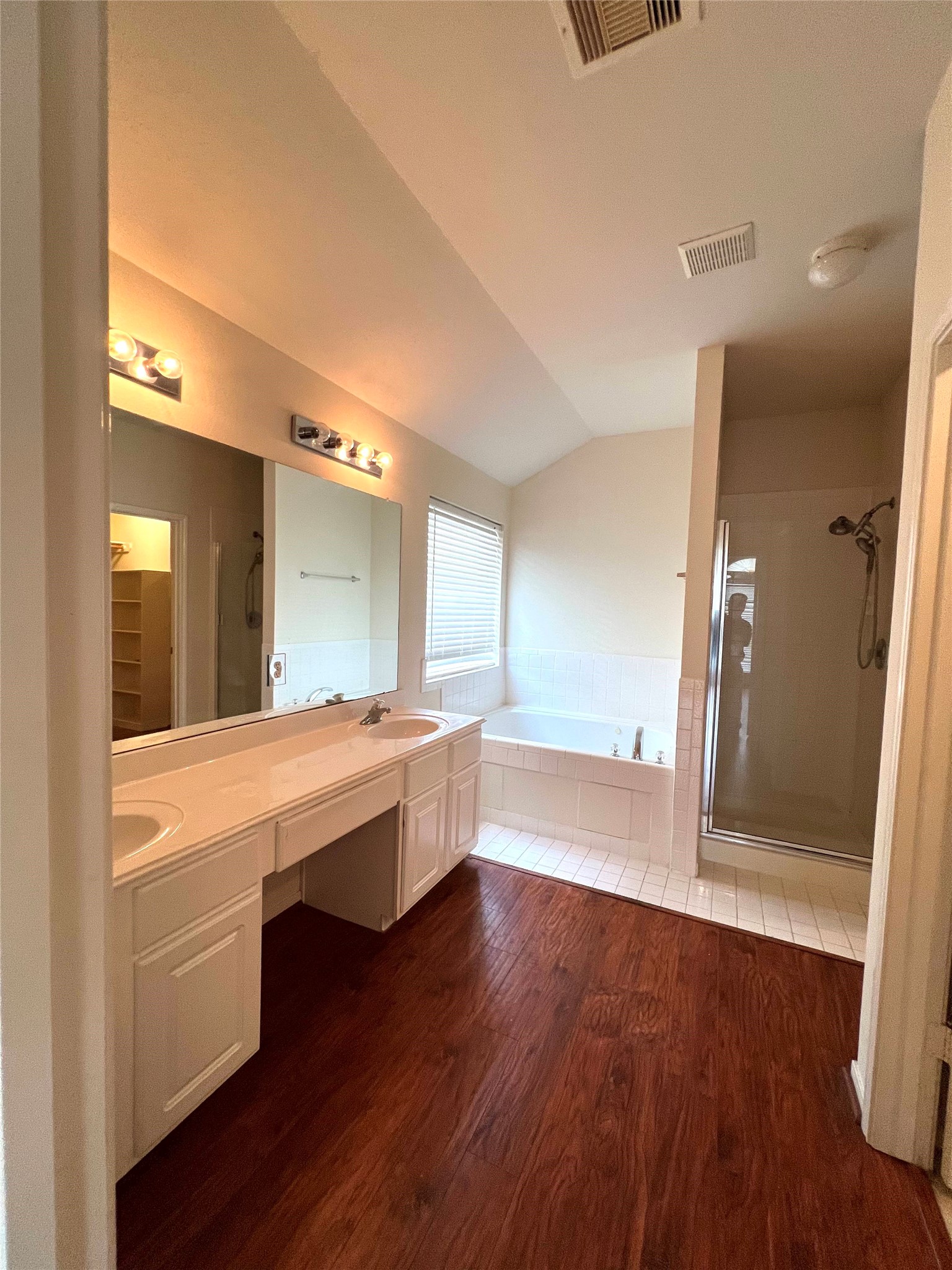442 Pinewood Ridge Drive Property Photo 14