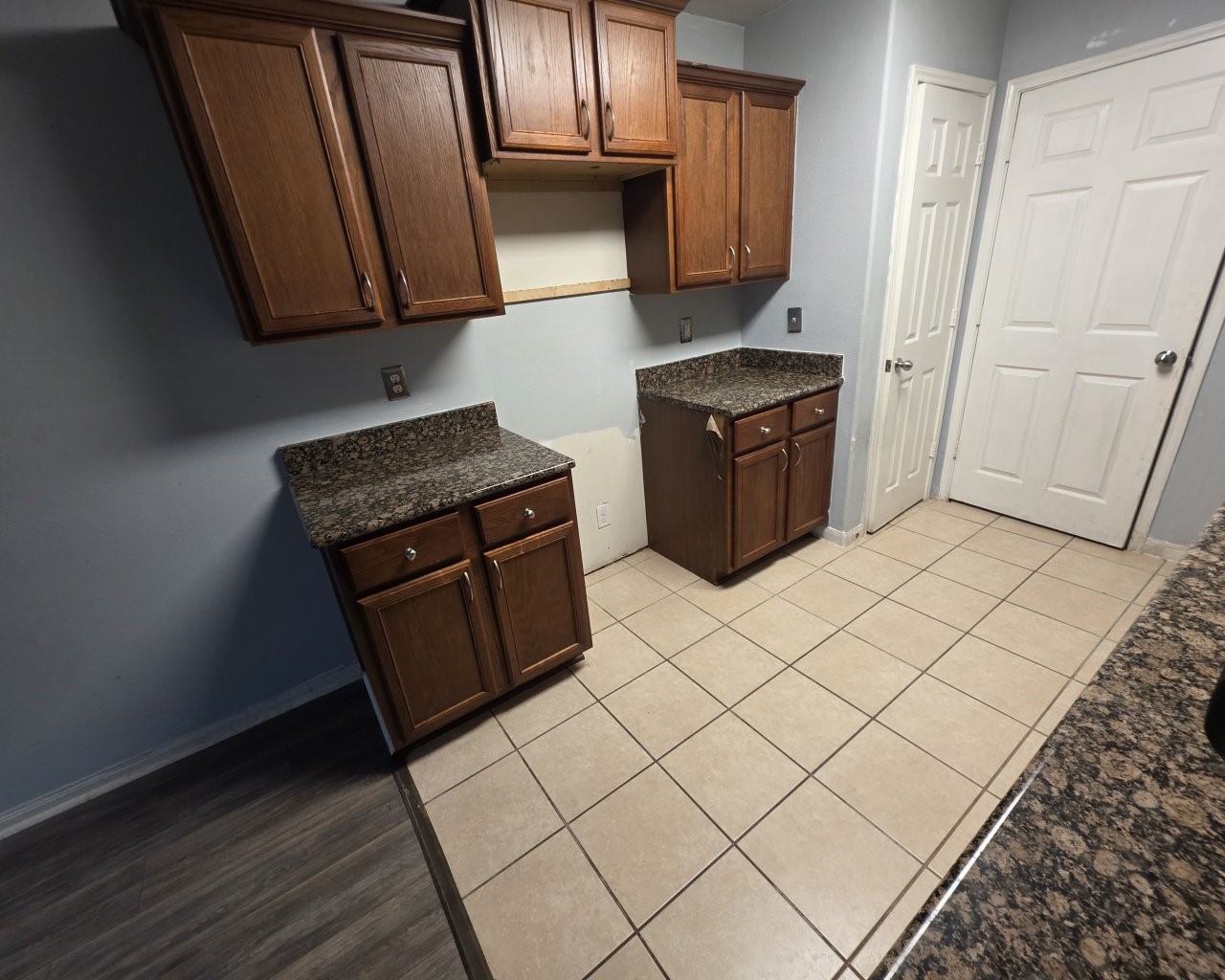 9811 Garnet Falls Drive Property Photo 4