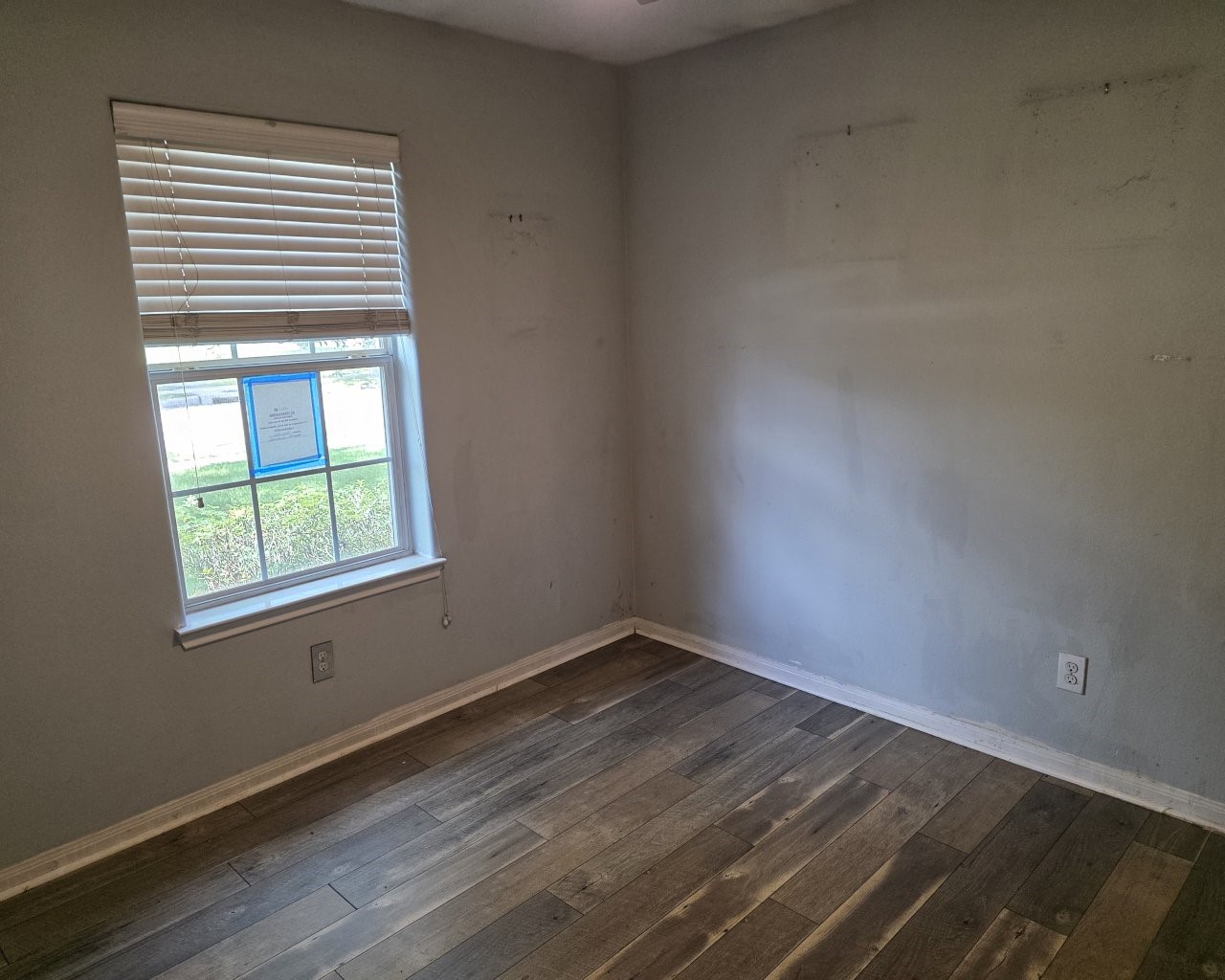9811 Garnet Falls Drive Property Photo 12
