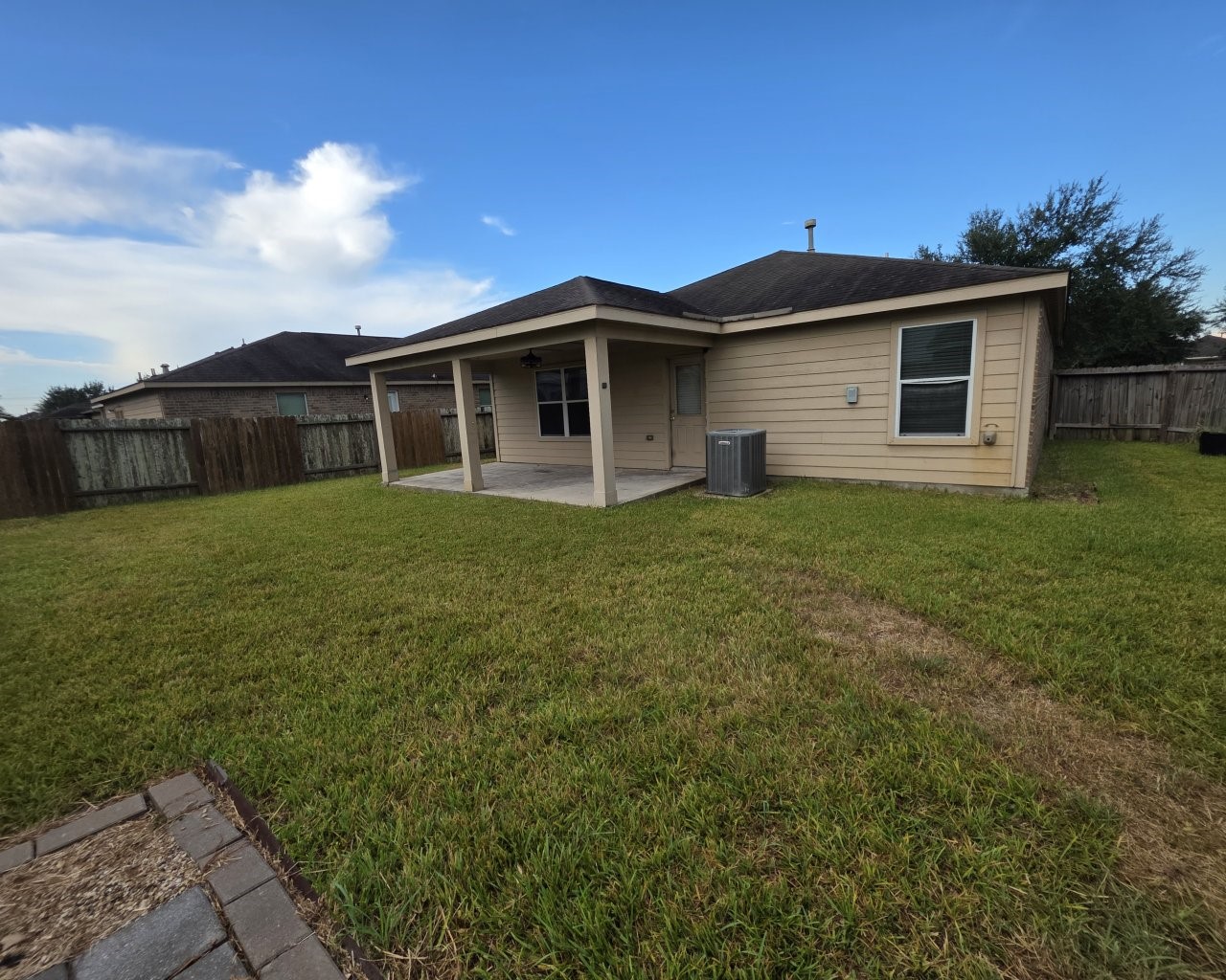 9811 Garnet Falls Drive Property Photo 16